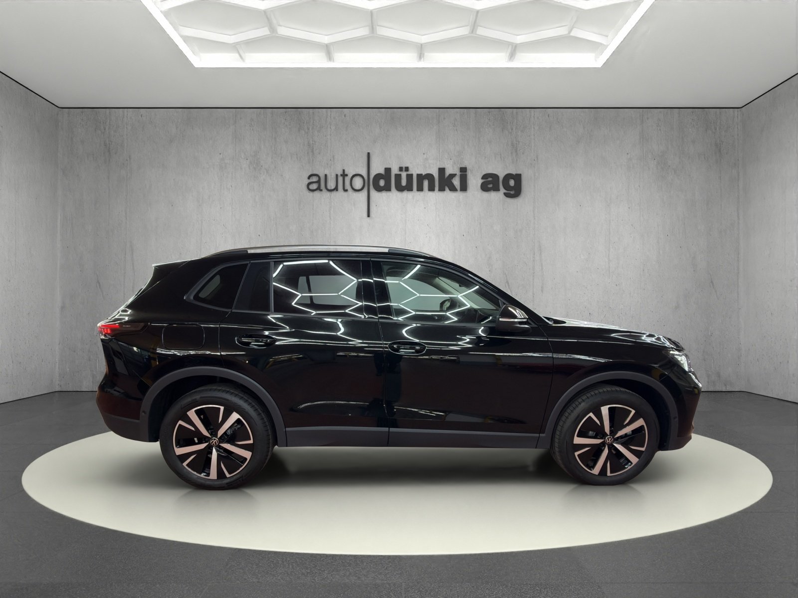 VW Tiguan 2.0 TSI DSG United 4Motion, Essence, Voiture nouvelle, Automatique - 5