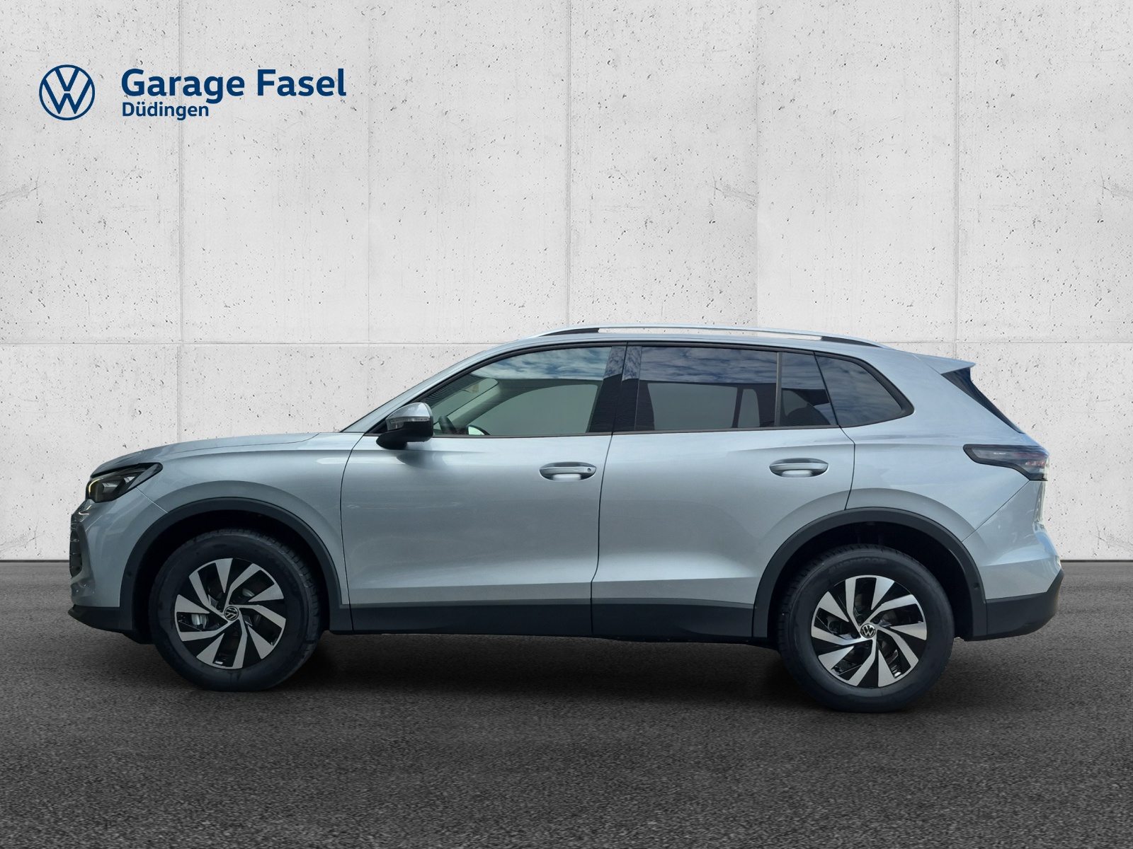 VW Tiguan UNITED, Benzina, Auto nuove, Automatico - 2