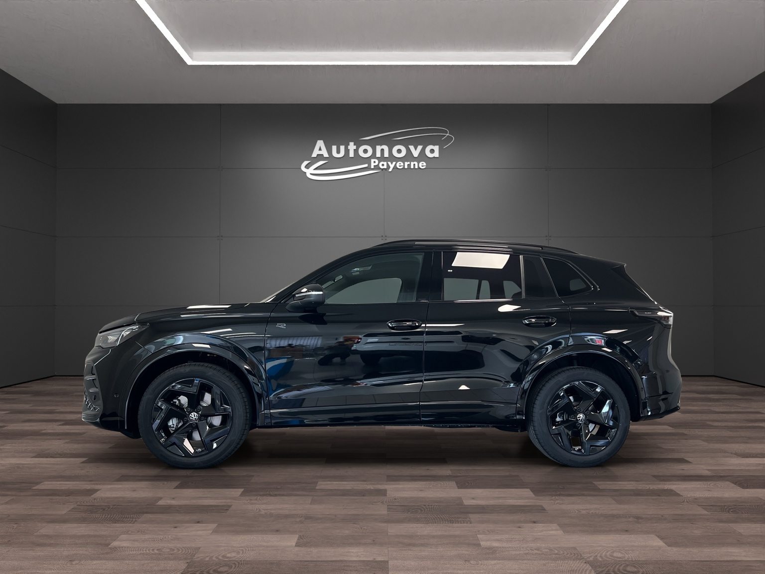 VW Tiguan R-Line, Essence, Voiture nouvelle, Automatique - 3
