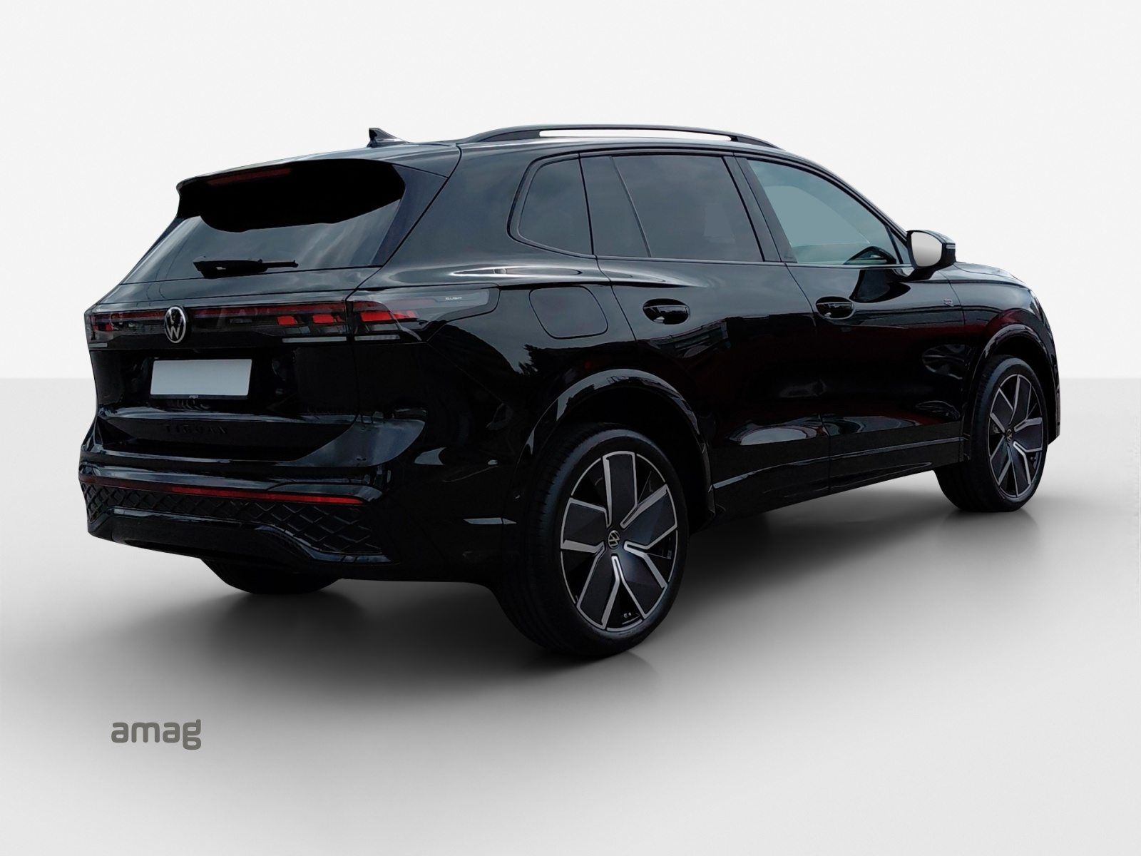 VW Tiguan R-Line UNITED, Hybride Intégral Essence/Électricité, Voiture nouvelle, Automatique - 5