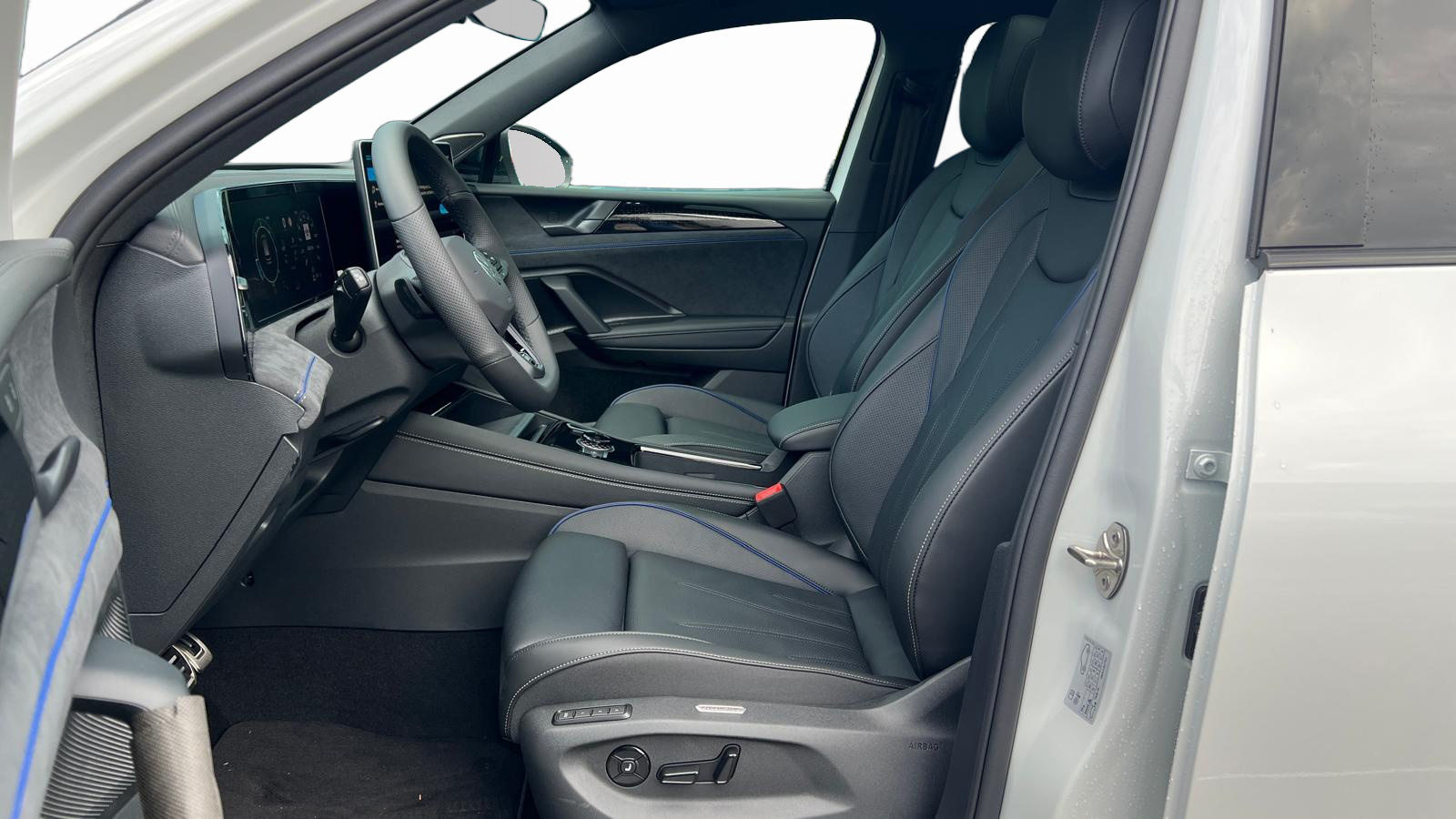 VW Tiguan R-Line UNITED, Diesel, Auto nuove, Automatico - 5