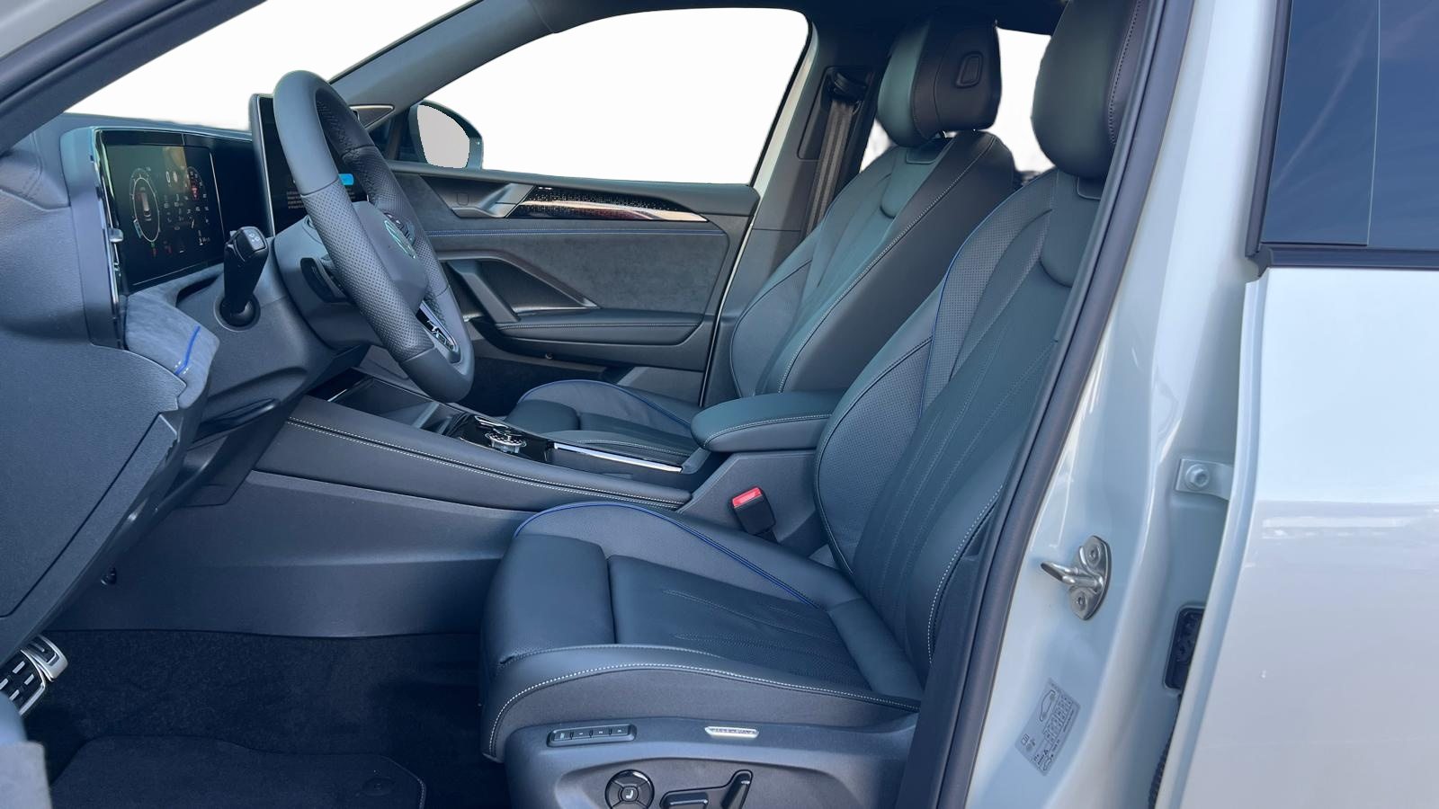 VW Tiguan R-Line, Benzina, Auto nuove, Automatico - 5