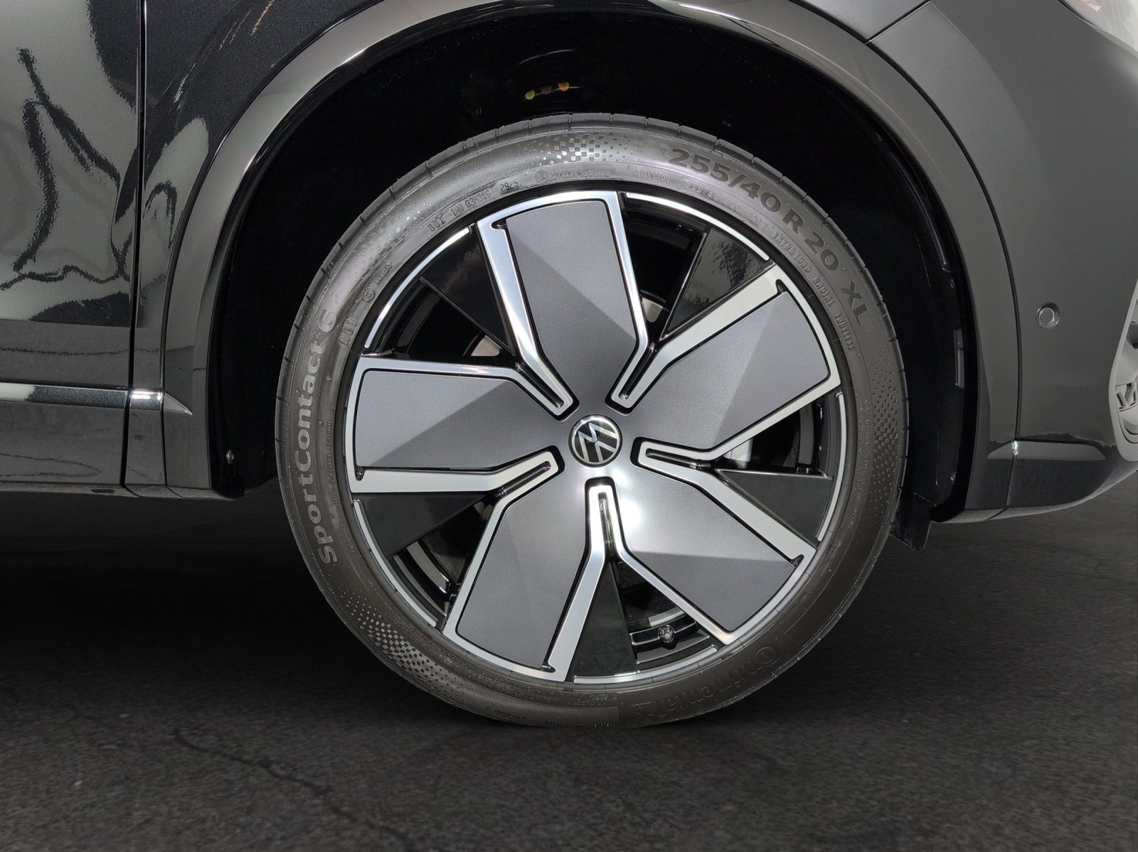 VW Tiguan R-Line UNITED, Voll-Hybrid Benzin/Elektro, Neuwagen, Automatik - 5