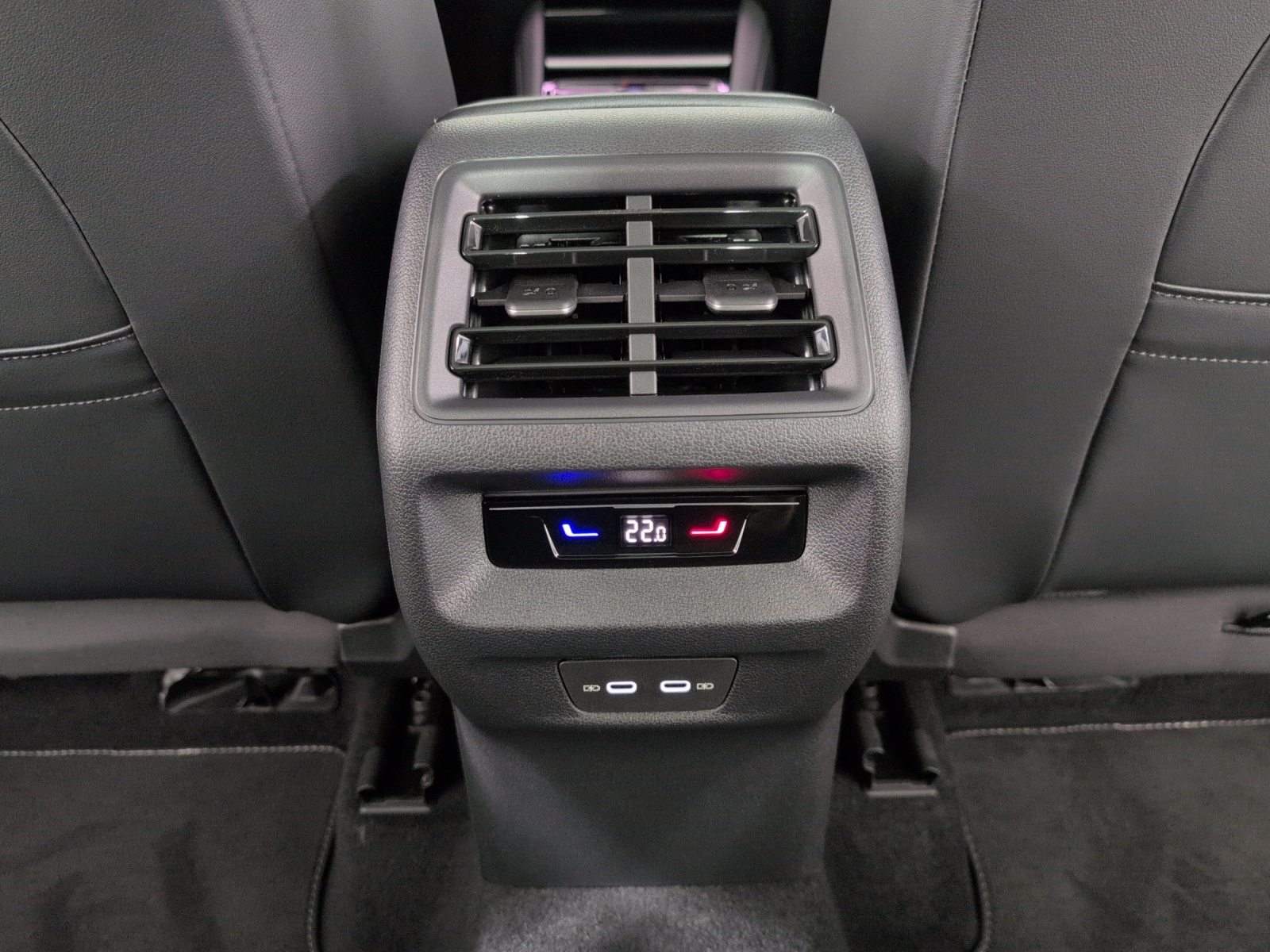 VW Tiguan R-Line UNITED, Voll-Hybrid Benzin/Elektro, Neuwagen, Automatik - 6