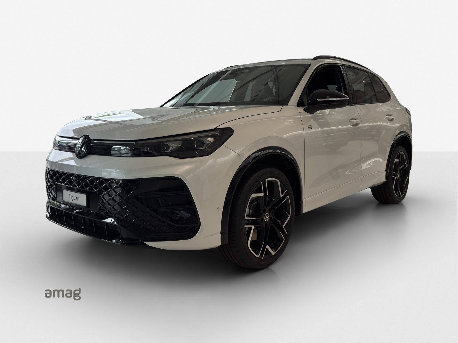 VW Tiguan R-Line