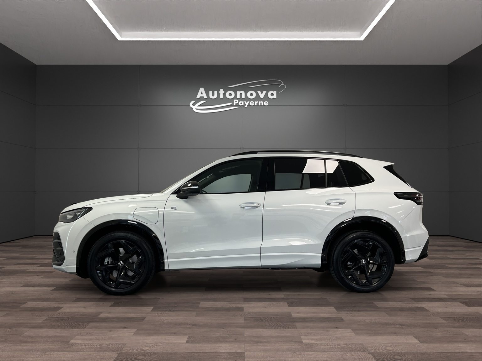 VW Tiguan R-Line, Hybride Integrale Benzina/Elettrica, Auto nuove, Automatico - 3