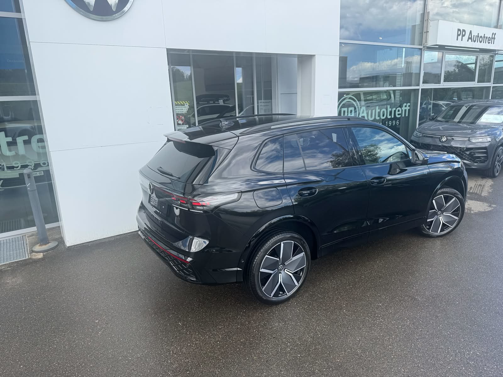 VW Tiguan R-Line UNITED, Diesel, Voiture nouvelle, Automatique - 4