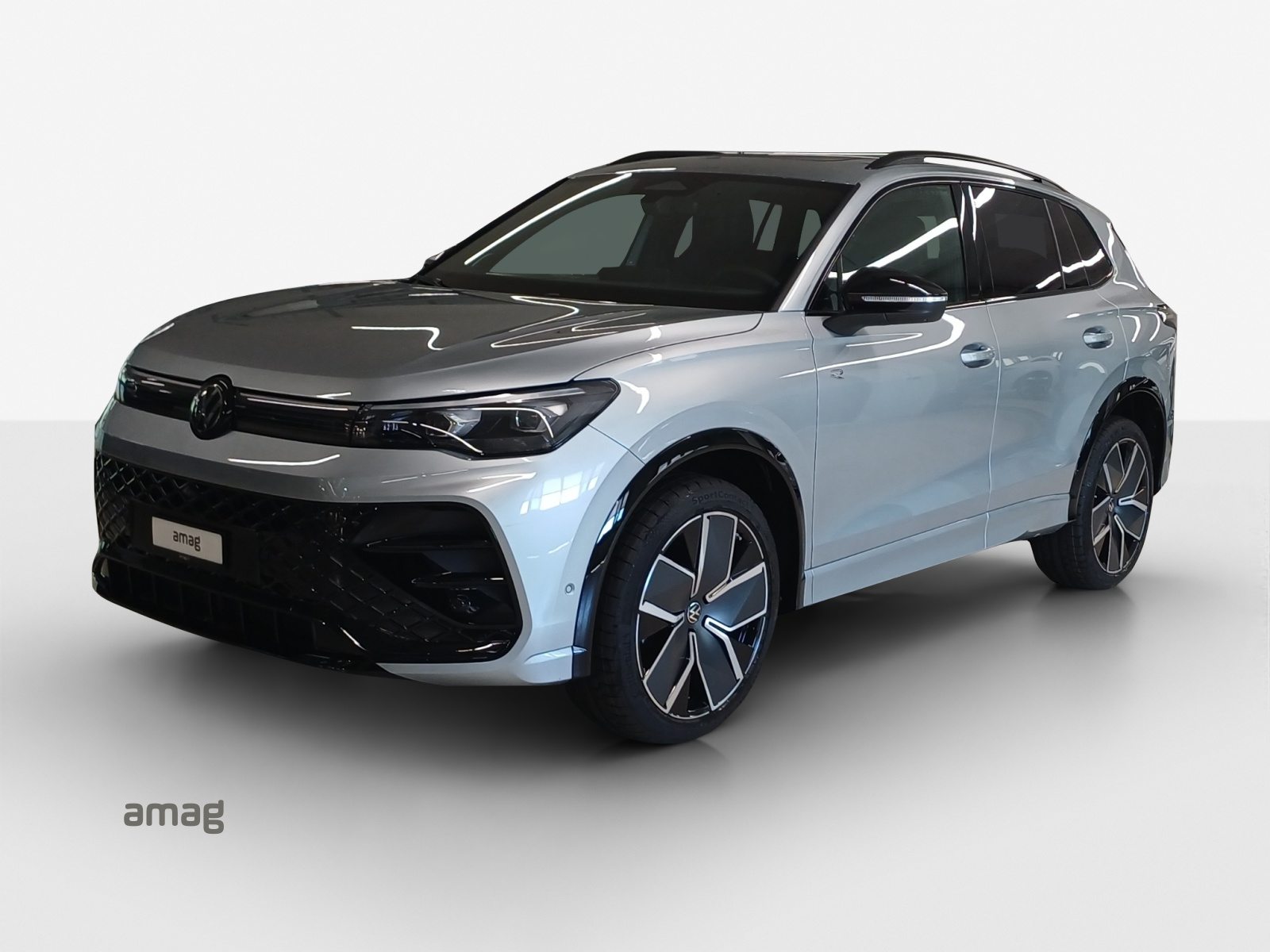 VW Tiguan R-Line Plus