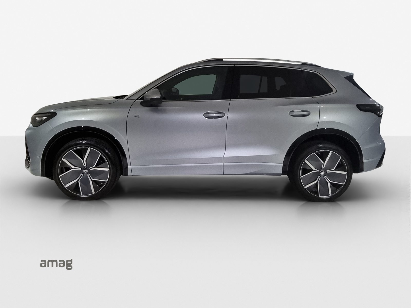 VW Tiguan R-Line UNITED, Diesel, New car, Automatic - 2