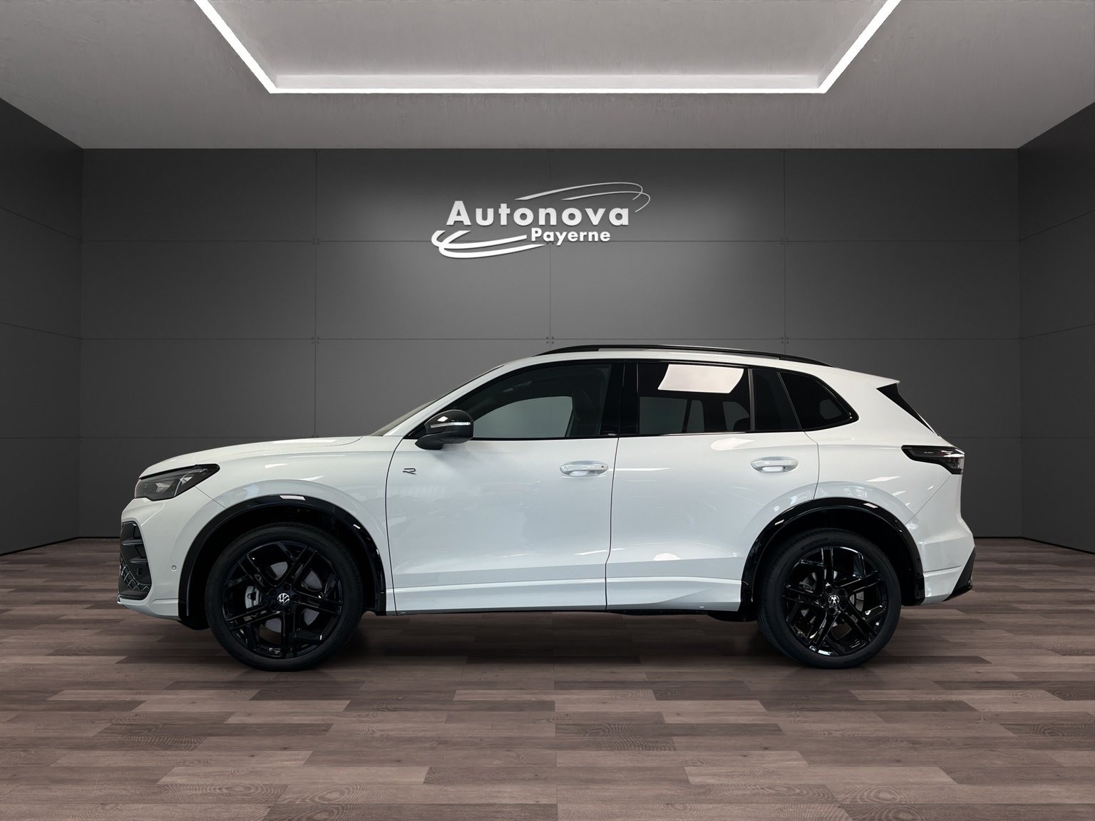 VW Tiguan 2.0 TSI DSG R-Line 4Motion, Benzina, Auto nuove, Automatico - 3