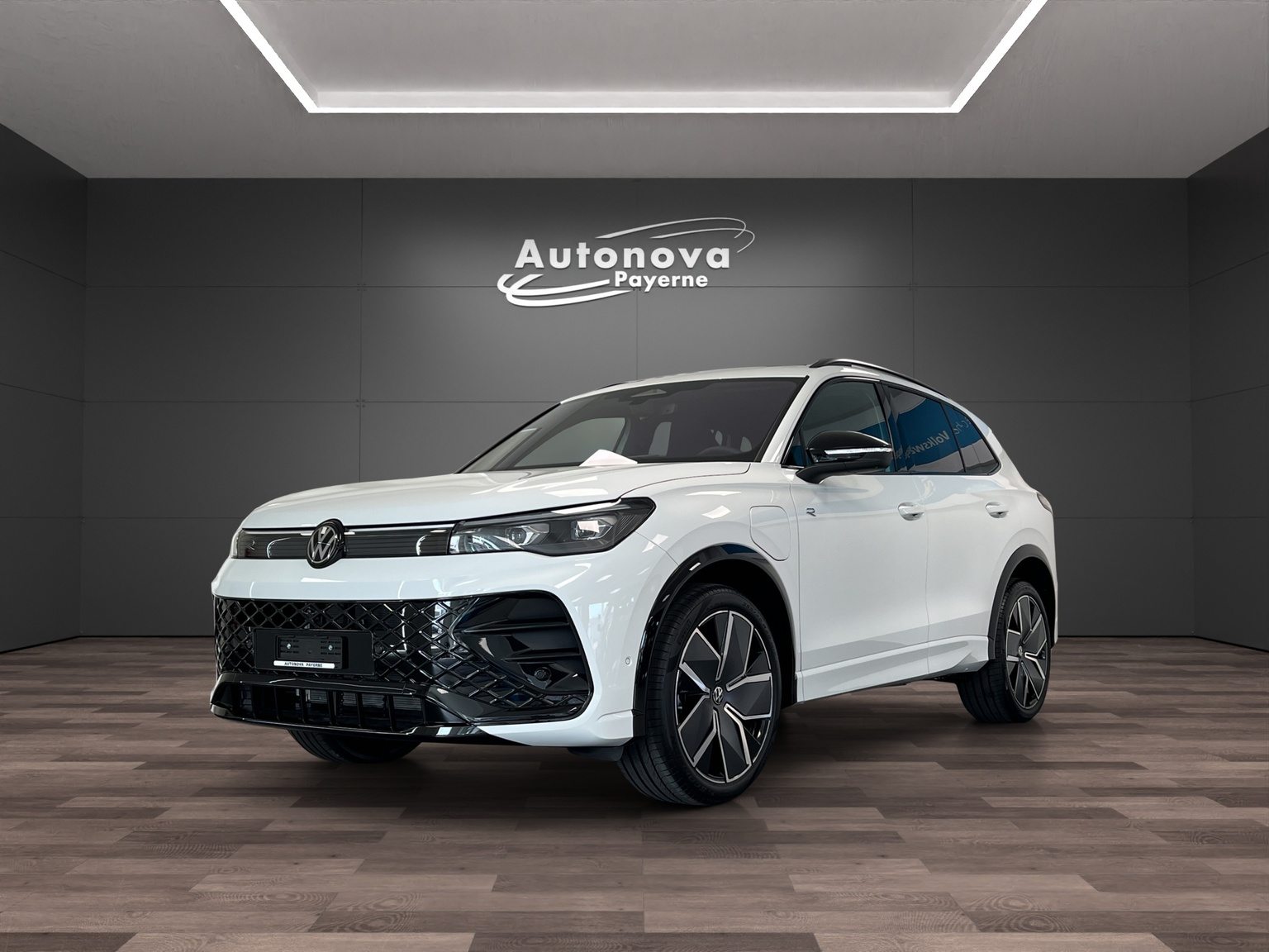 VW Tiguan R-Line UNITED