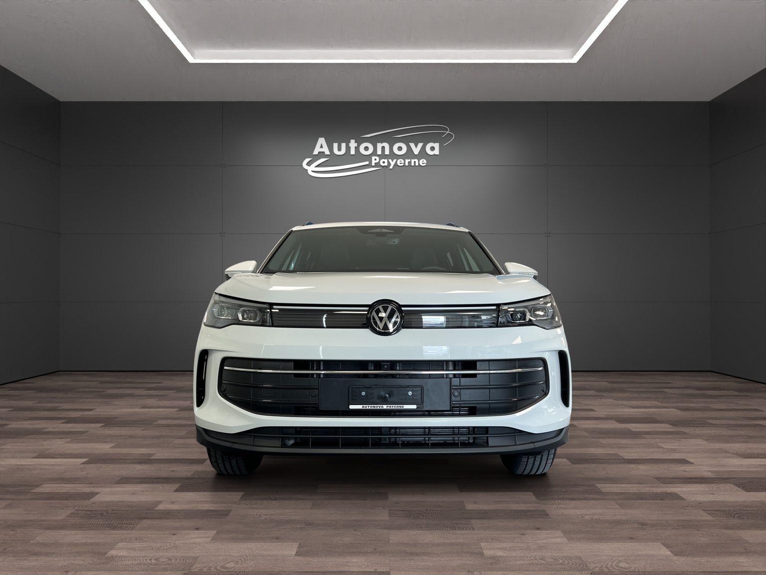 VW Tiguan UNITED, Essence, Voiture nouvelle, Automatique - 2