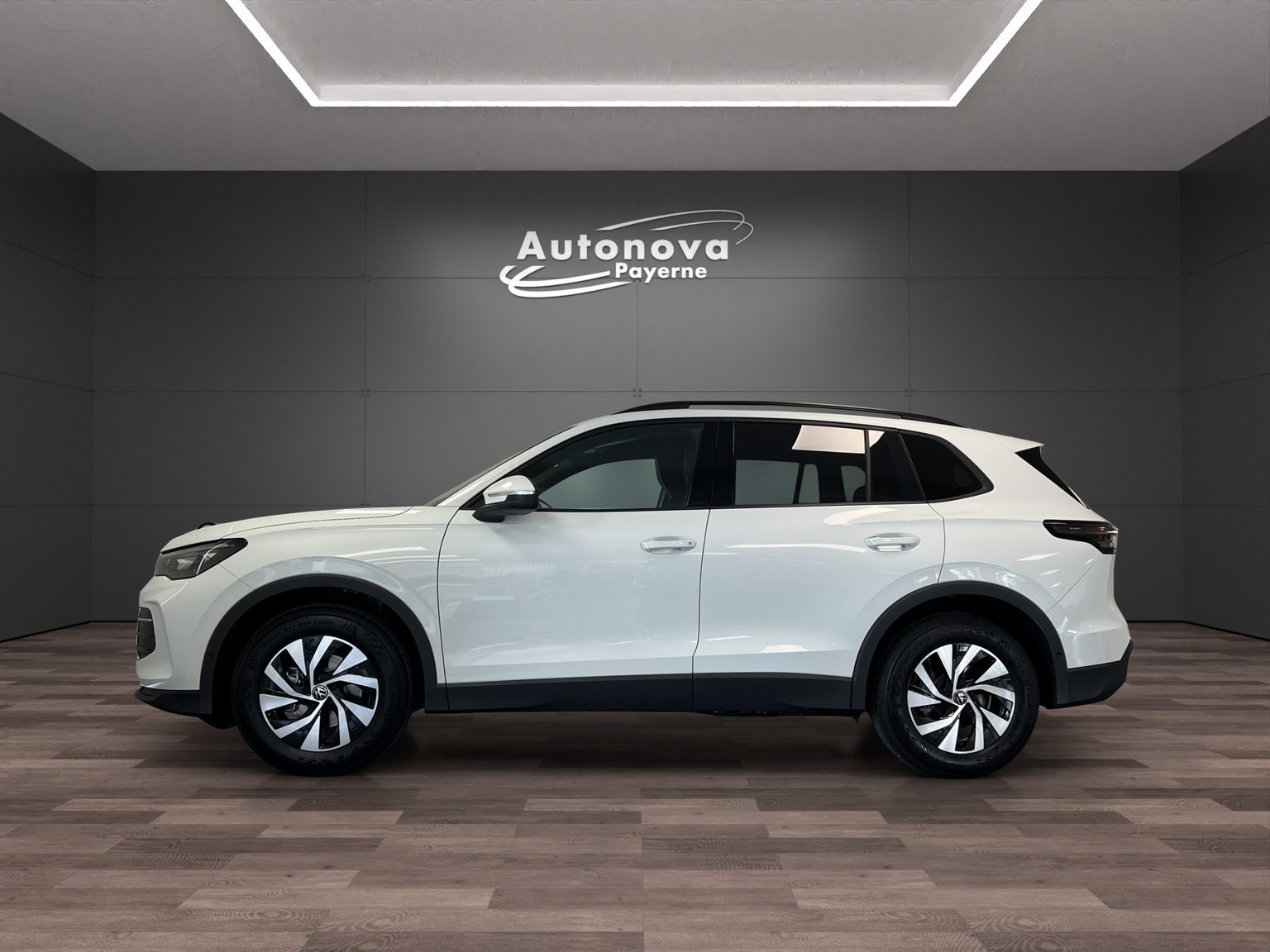 VW Tiguan UNITED, Essence, Voiture nouvelle, Automatique - 3
