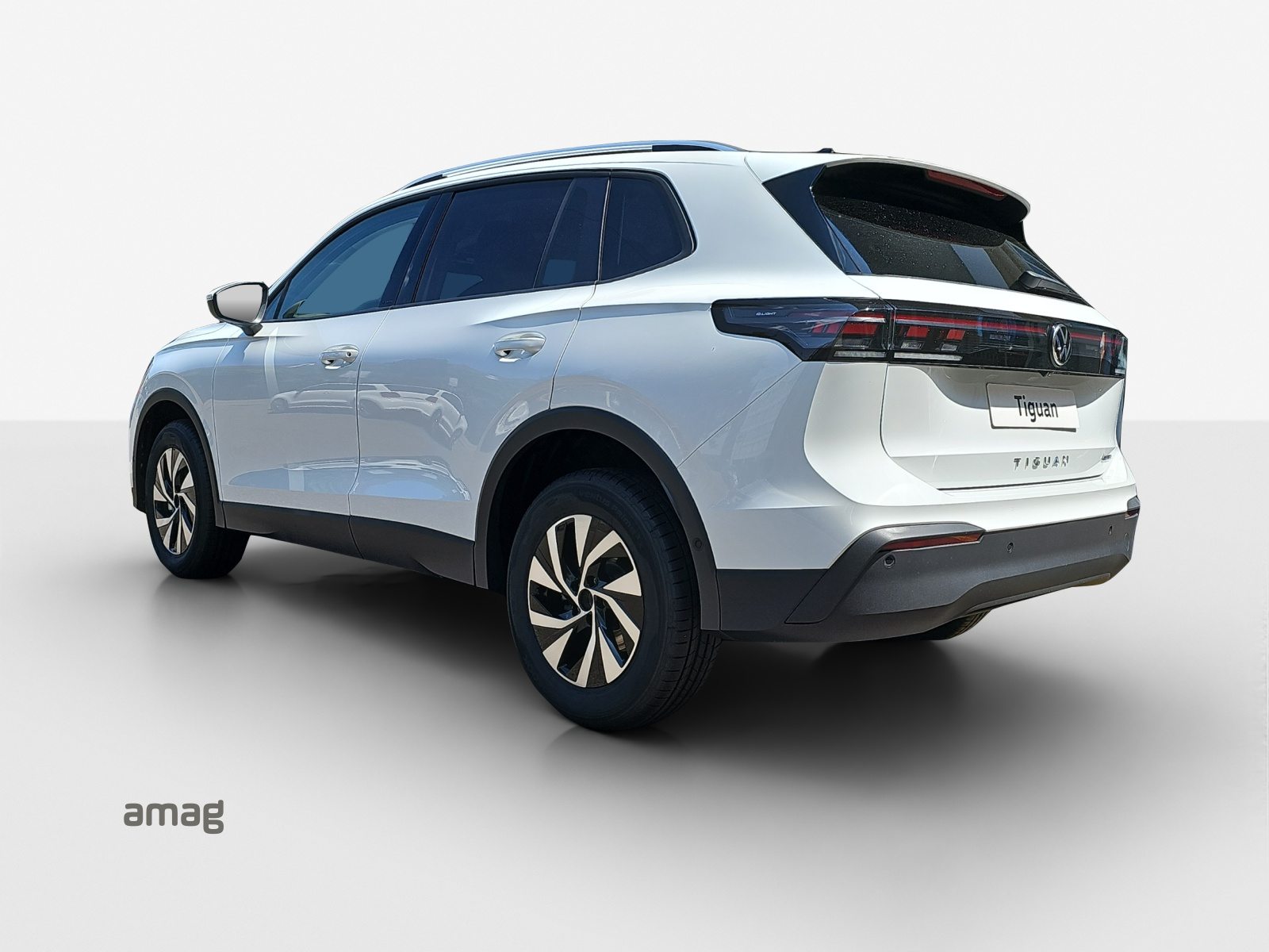 VW Tiguan Life UNITED, Petrol, New car, Automatic - 3
