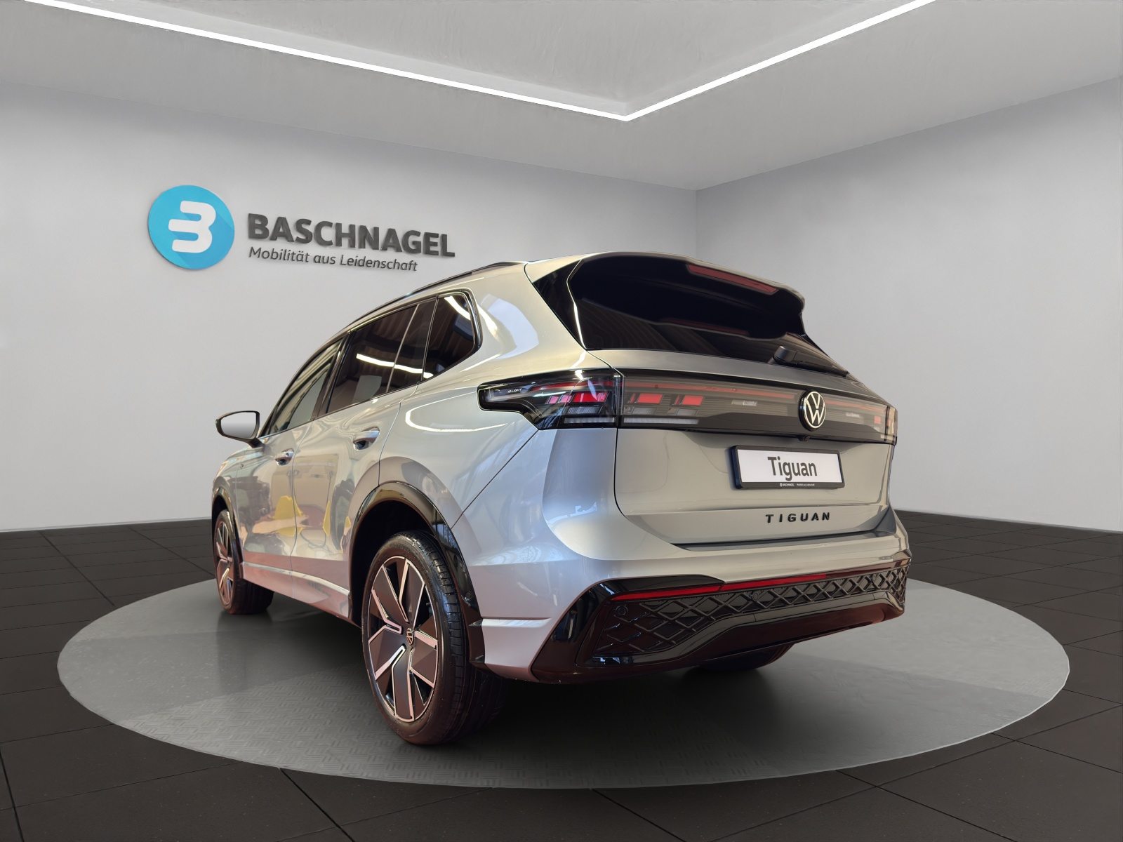 VW Tiguan R-Line, Essence, Voiture nouvelle, Automatique - 3