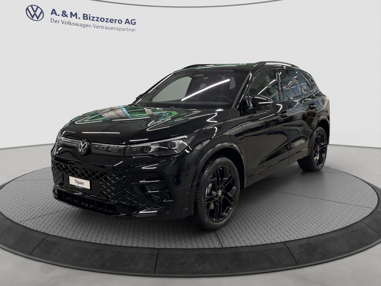 VW Tiguan R-Line UNITED