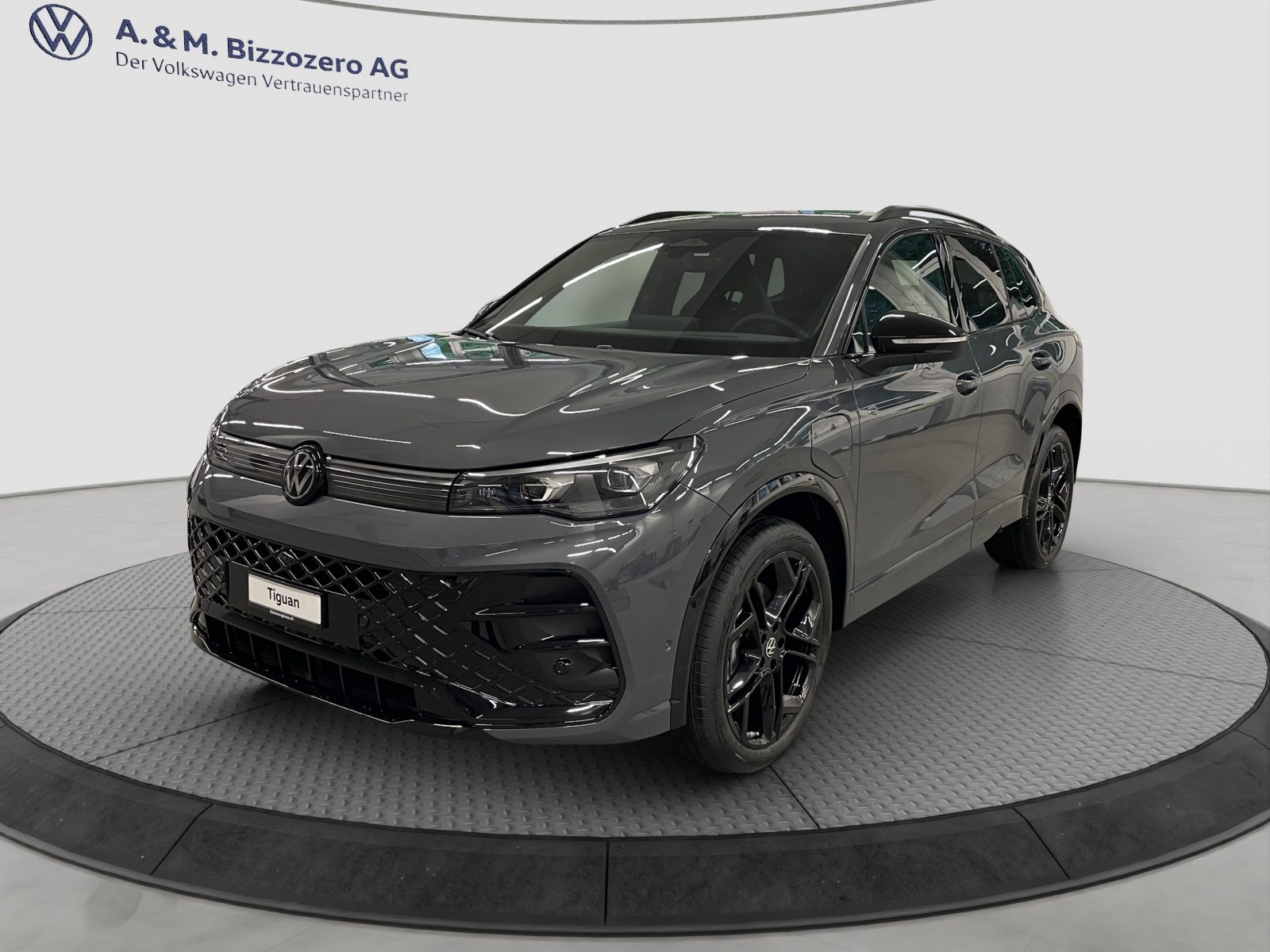 VW Tiguan R-Line UNITED