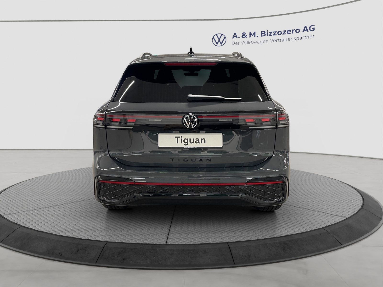 VW Tiguan R-Line UNITED, Voll-Hybrid Benzin/Elektro, Neuwagen, Automatik - 4