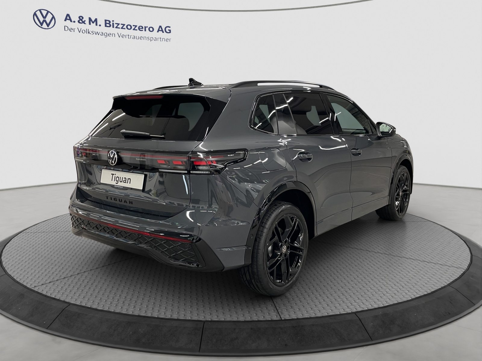 VW Tiguan R-Line UNITED, Voll-Hybrid Benzin/Elektro, Neuwagen, Automatik - 5