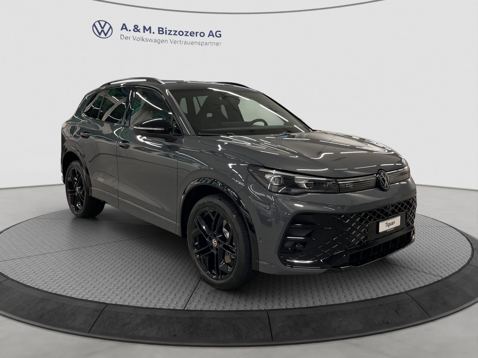 VW Tiguan R-Line UNITED, Voll-Hybrid Benzin/Elektro, Neuwagen, Automatik - 7
