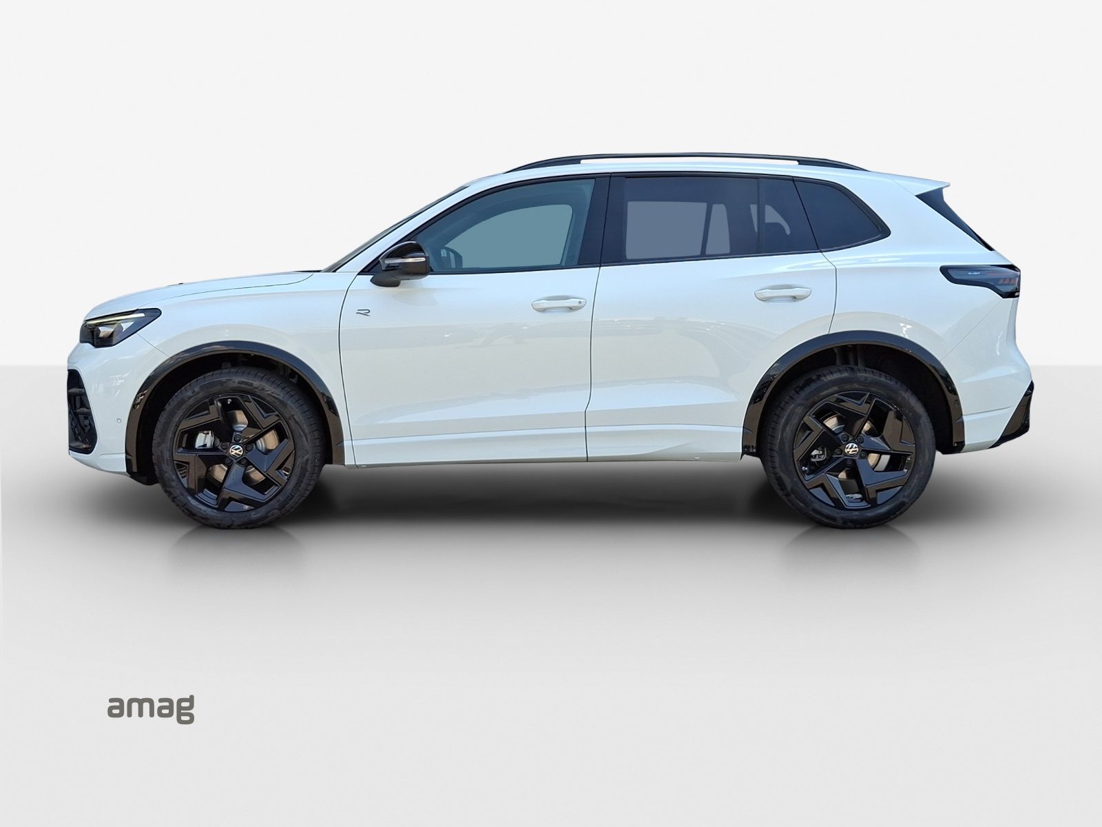 VW Tiguan R-Line, Petrol, New car, Automatic - 2