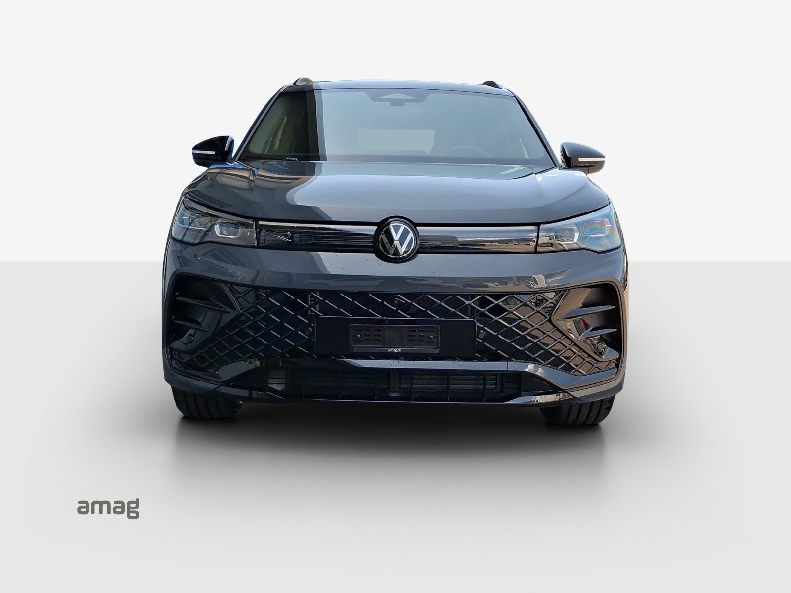 VW Tiguan R-Line, Petrol, New car, Automatic - 7