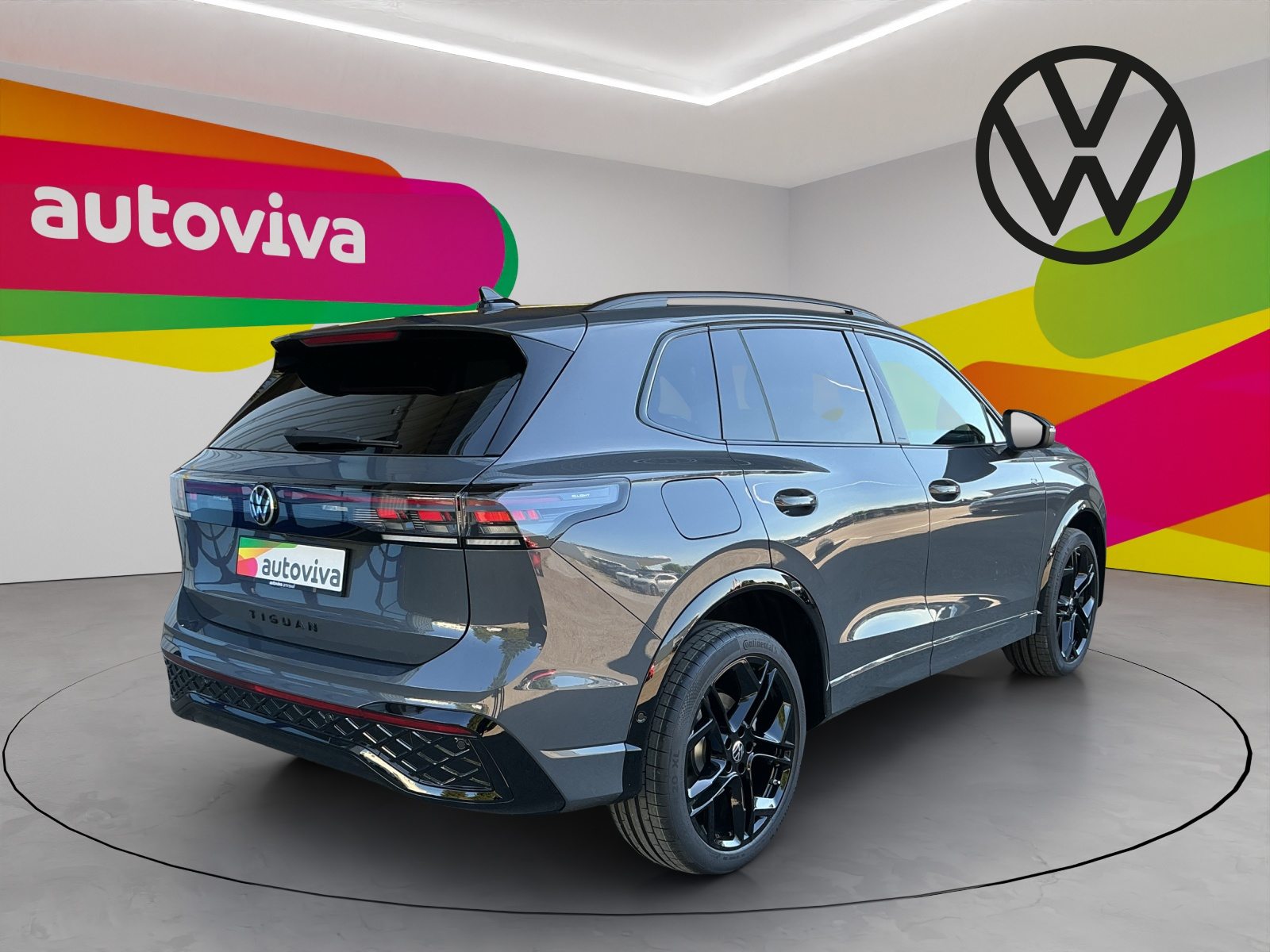 VW Tiguan R-Line Plus, Petrol, New car, Automatic - 3