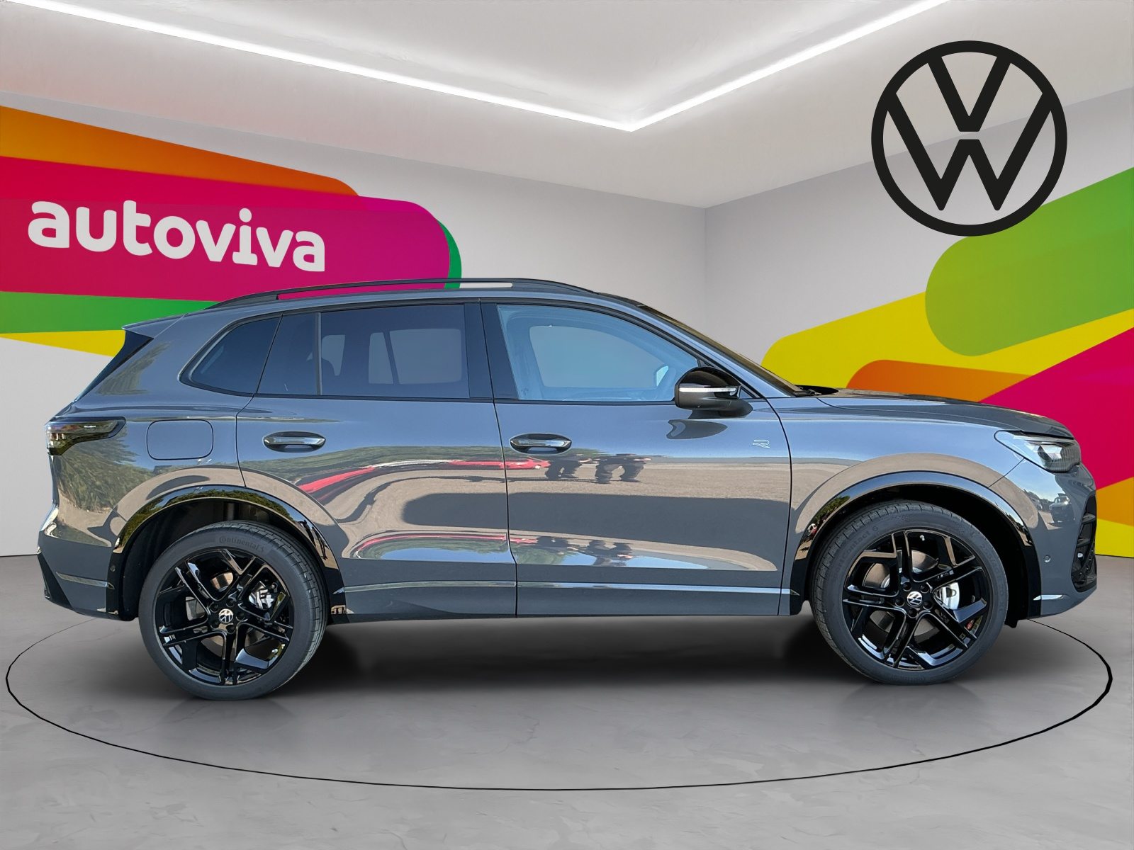 VW Tiguan R-Line Plus, Petrol, New car, Automatic - 4