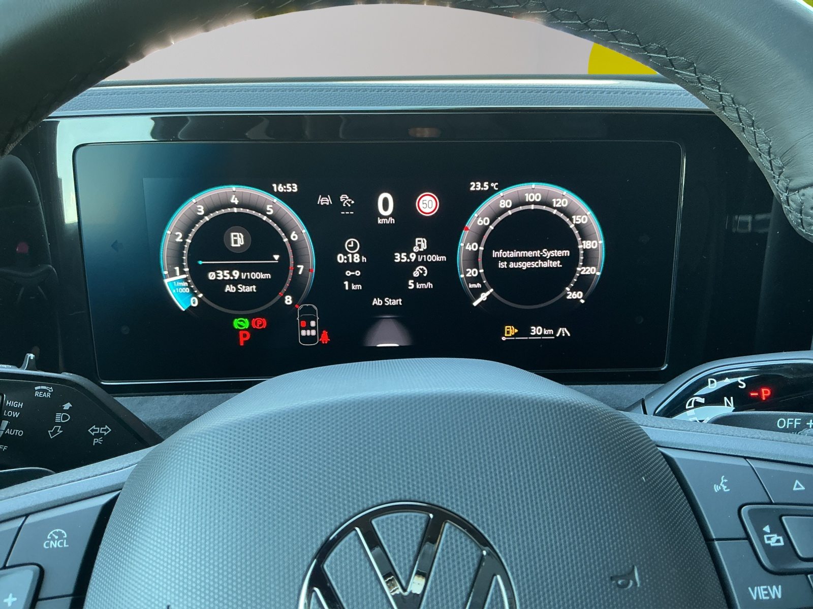 VW Tiguan R-Line Plus, Petrol, New car, Automatic - 7
