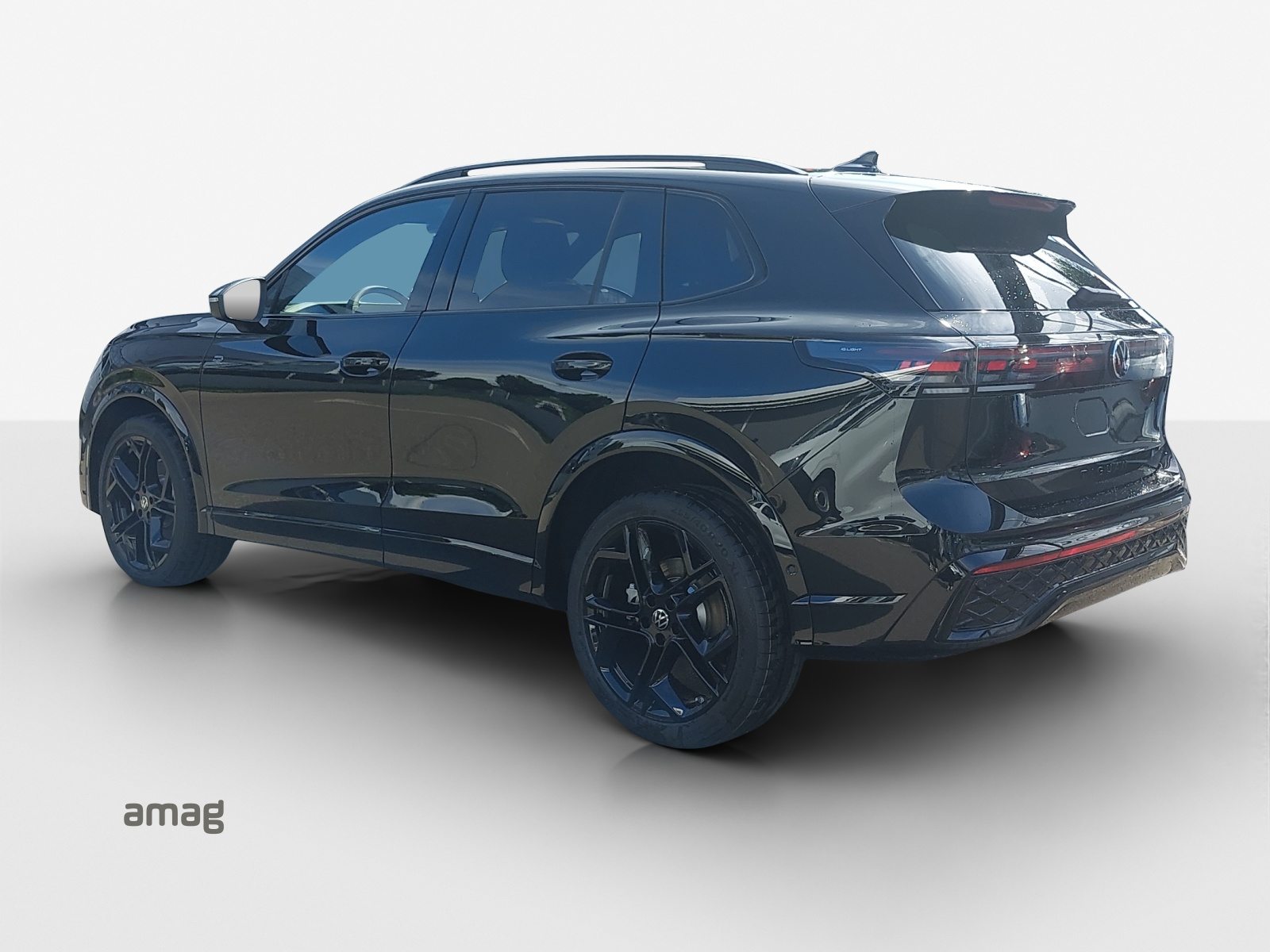 VW Tiguan R-Line Plus, Benzin, Neuwagen, Automatik - 3