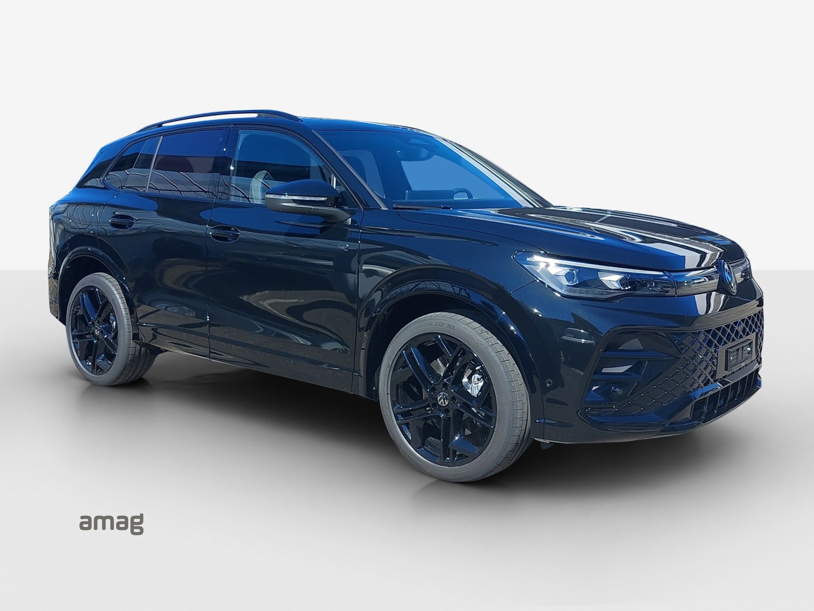 VW Tiguan R-Line Plus, Petrol, New car, Automatic - 6