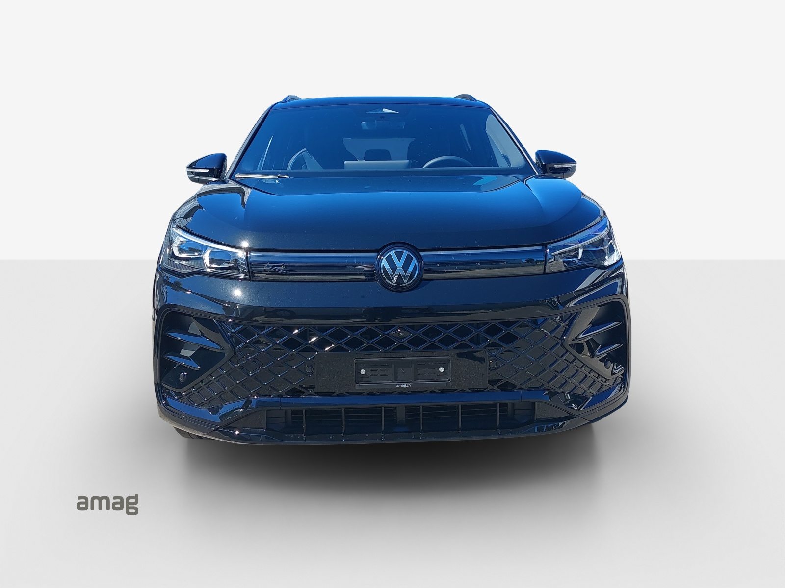VW Tiguan R-Line Plus, Petrol, New car, Automatic - 7