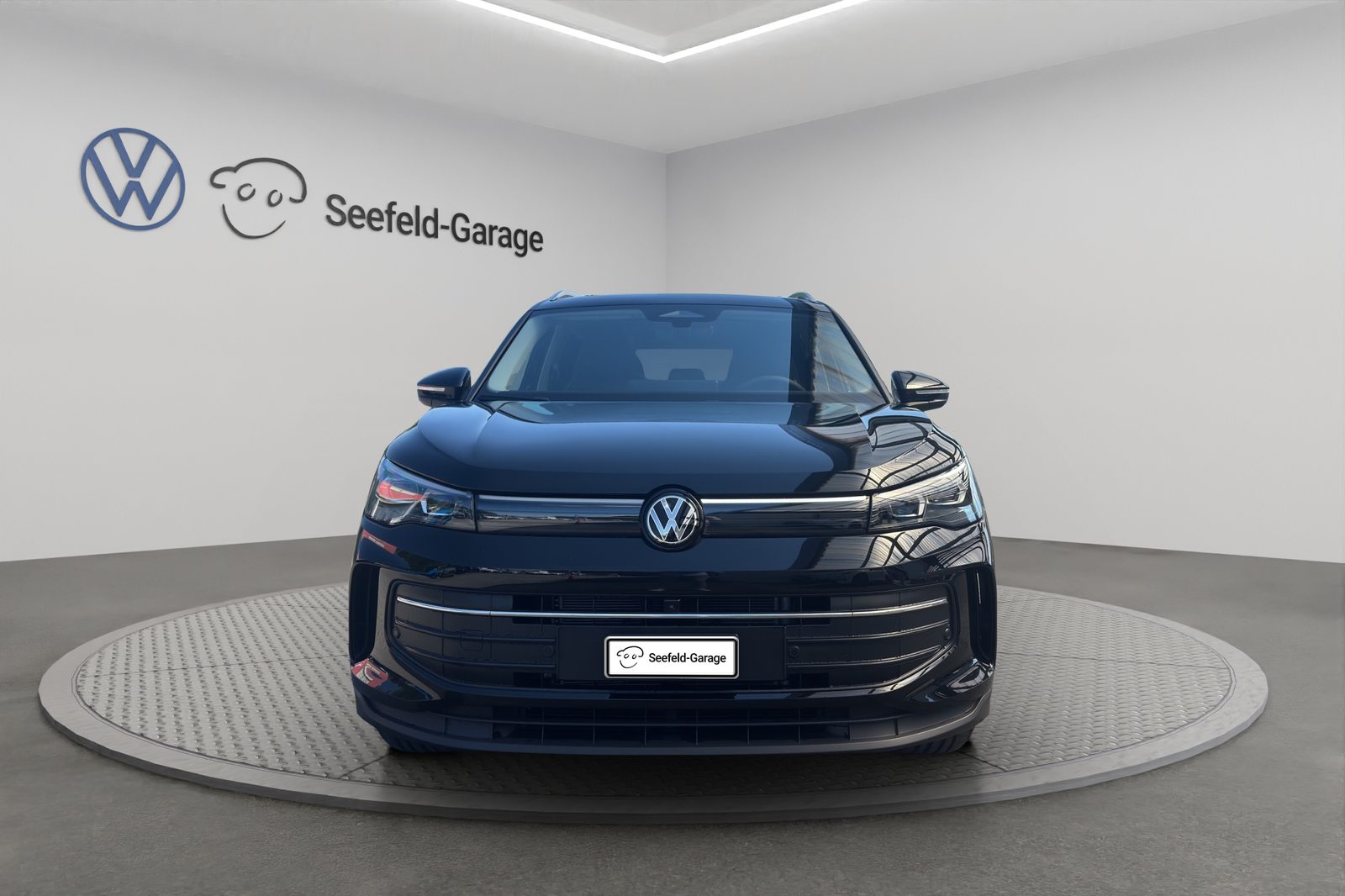 VW Tiguan UNITED, Benzin, Neuwagen, Automatik - 2
