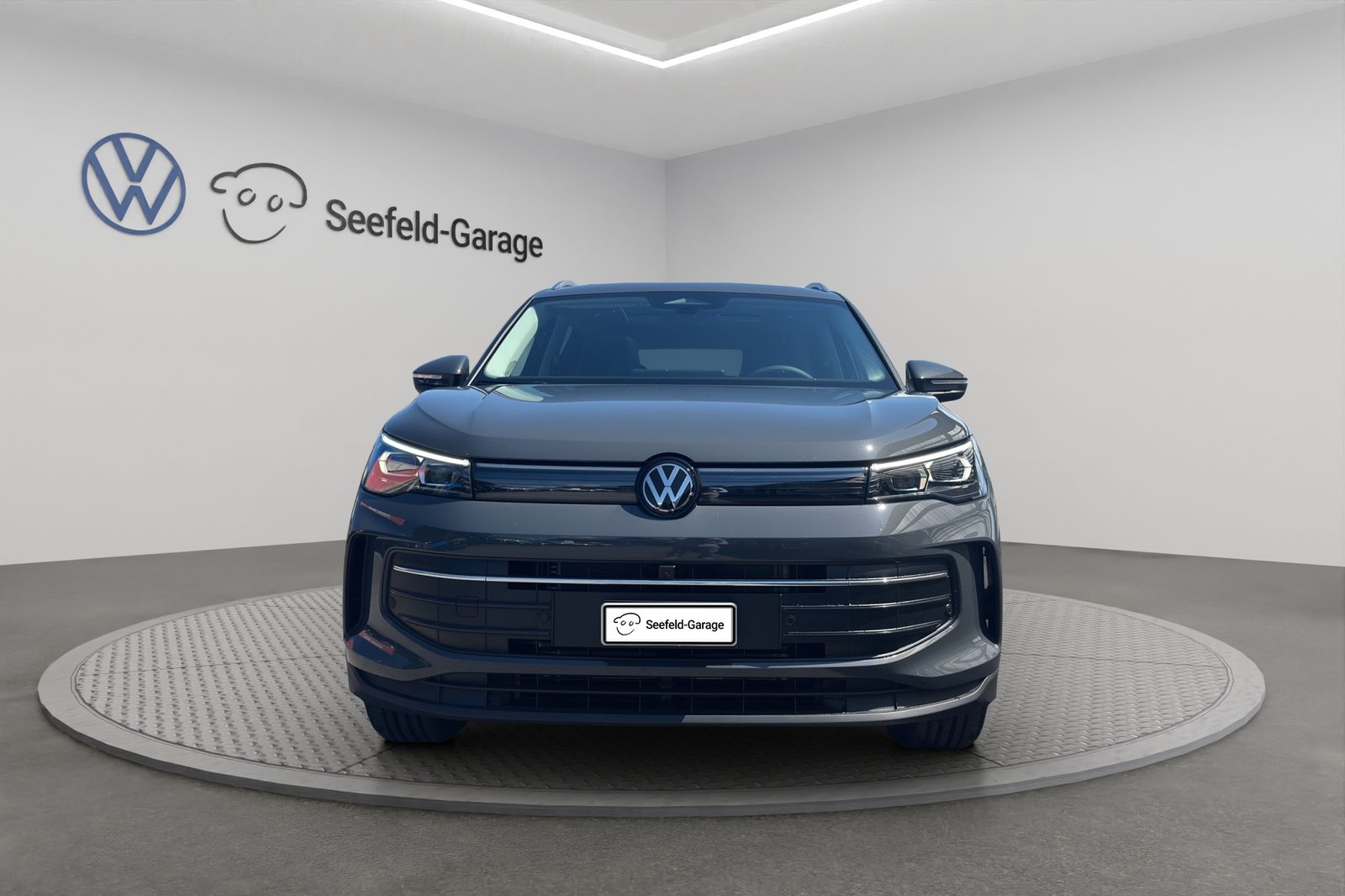 VW Tiguan UNITED, Benzin, Neuwagen, Automatik - 2