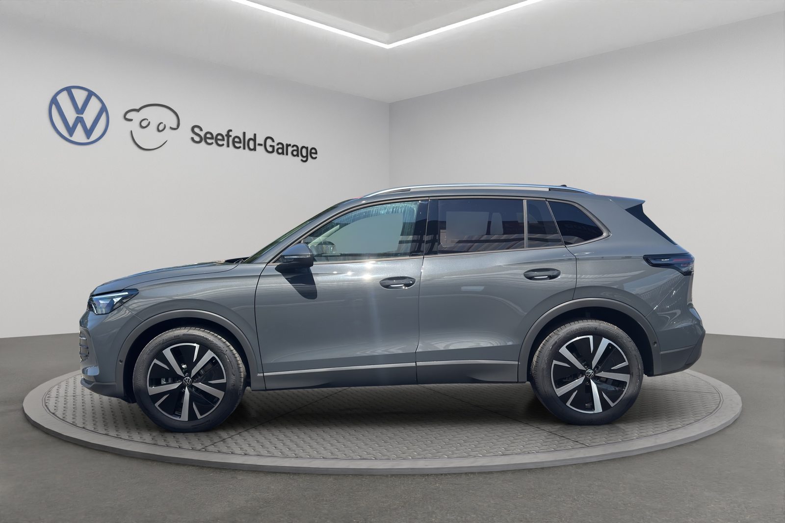 VW Tiguan UNITED, Benzin, Neuwagen, Automatik - 3