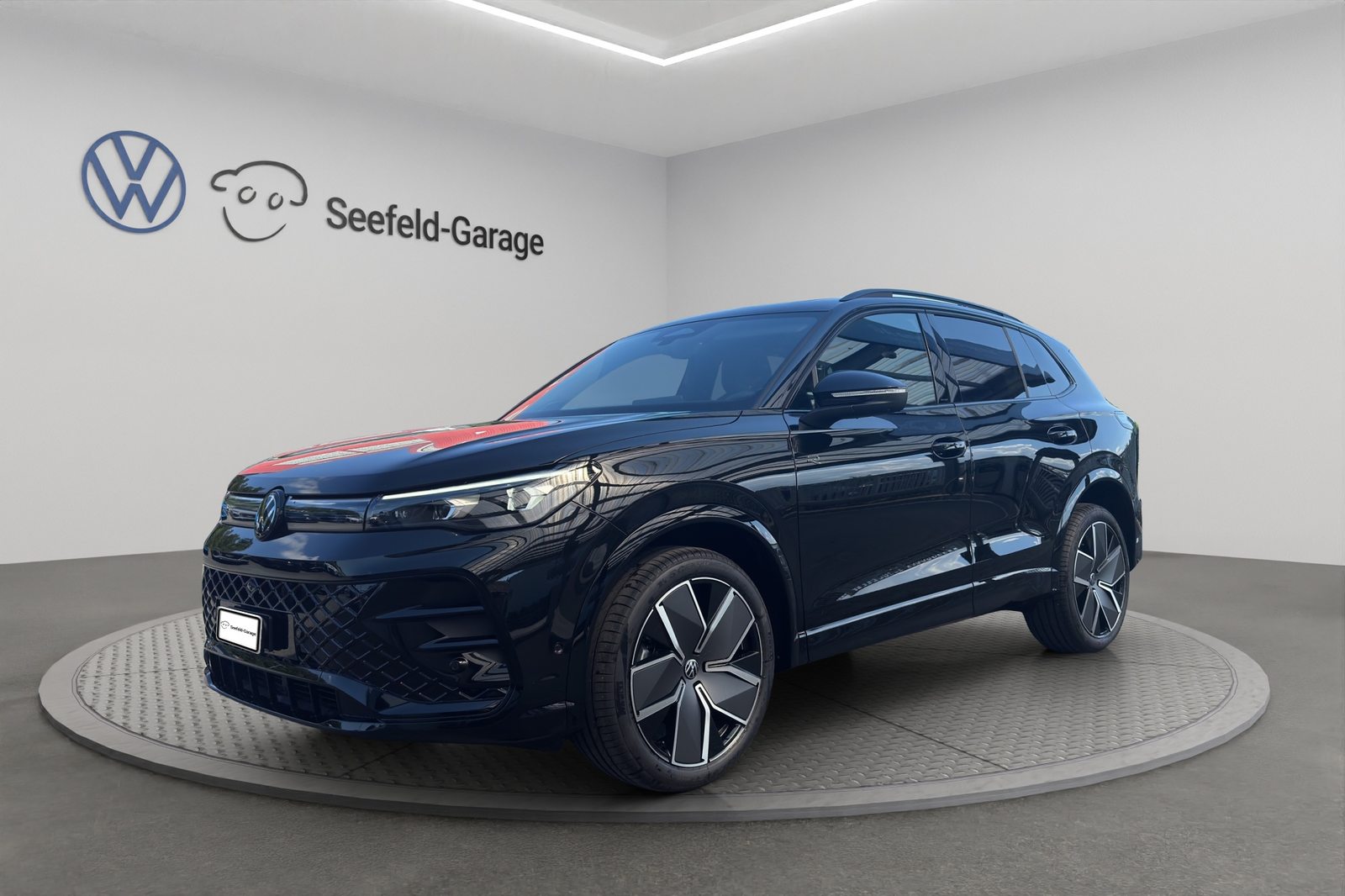 VW Tiguan R-Line