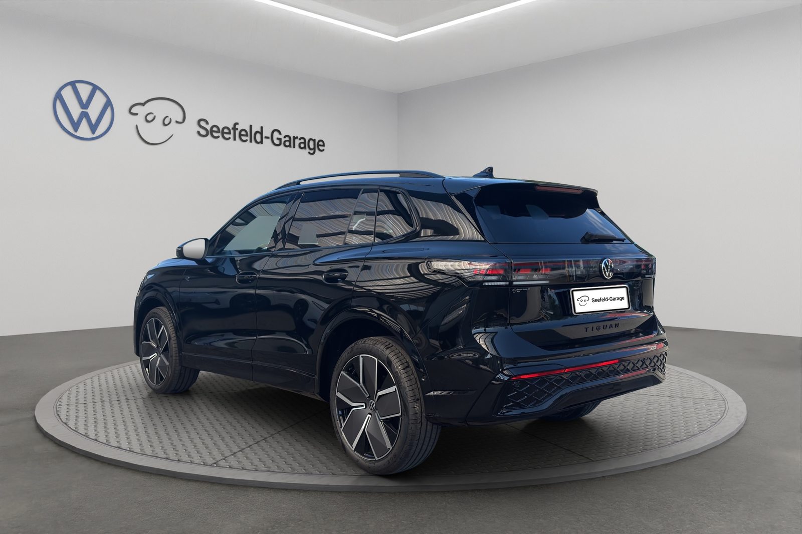 VW Tiguan R-Line, Benzin, Neuwagen, Automatik - 4