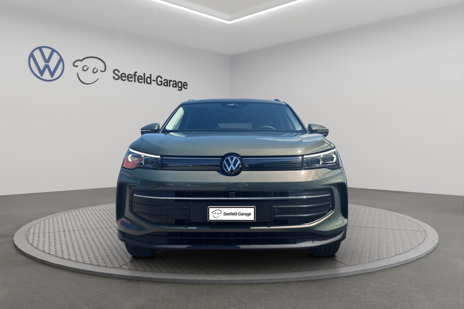 VW Tiguan UNITED, Benzin, Neuwagen, Automatik - 2