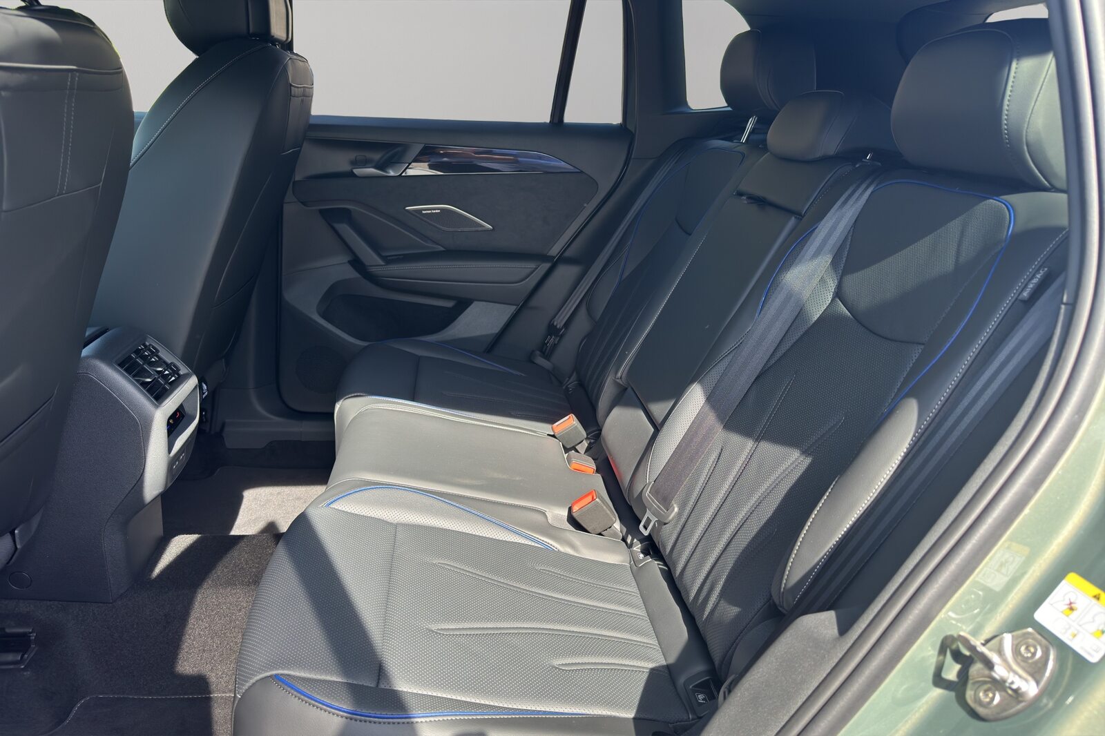 VW Tiguan R-Line Plus, Petrol, New car, Automatic - 6