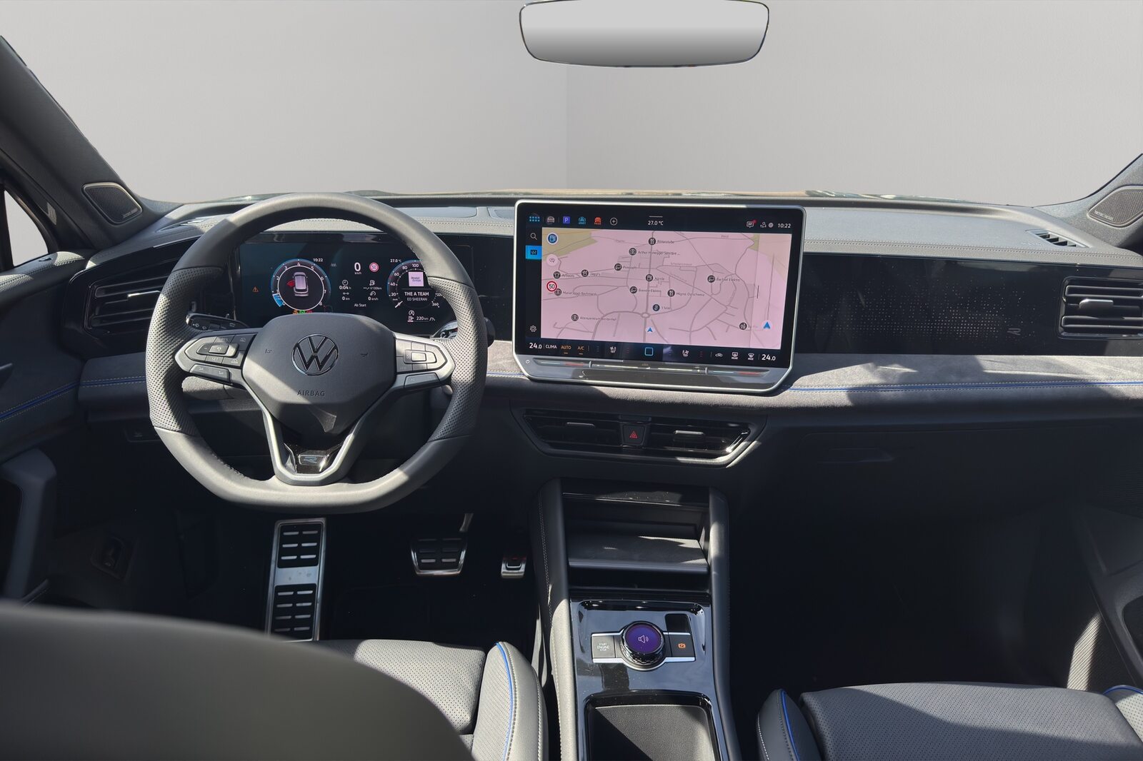 VW Tiguan R-Line Plus, Petrol, New car, Automatic - 7