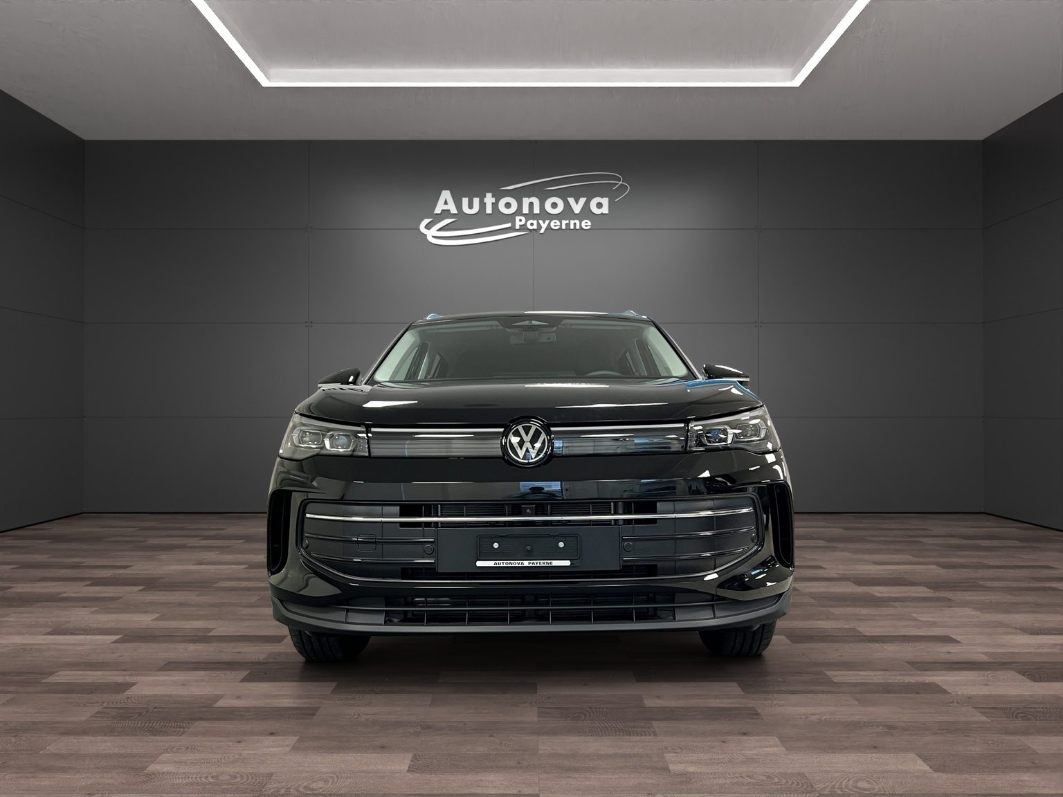 VW Tiguan UNITED, Benzin, Neuwagen, Automatik - 2