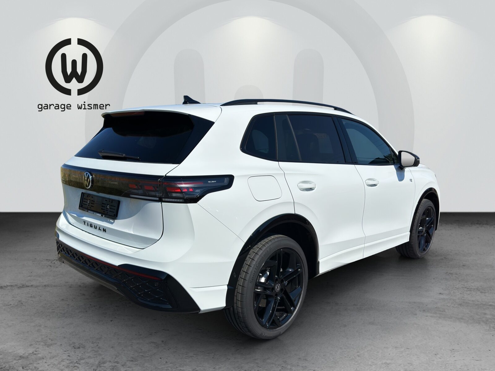 VW Tiguan R-Line Plus, Petrol, New car, Automatic - 5
