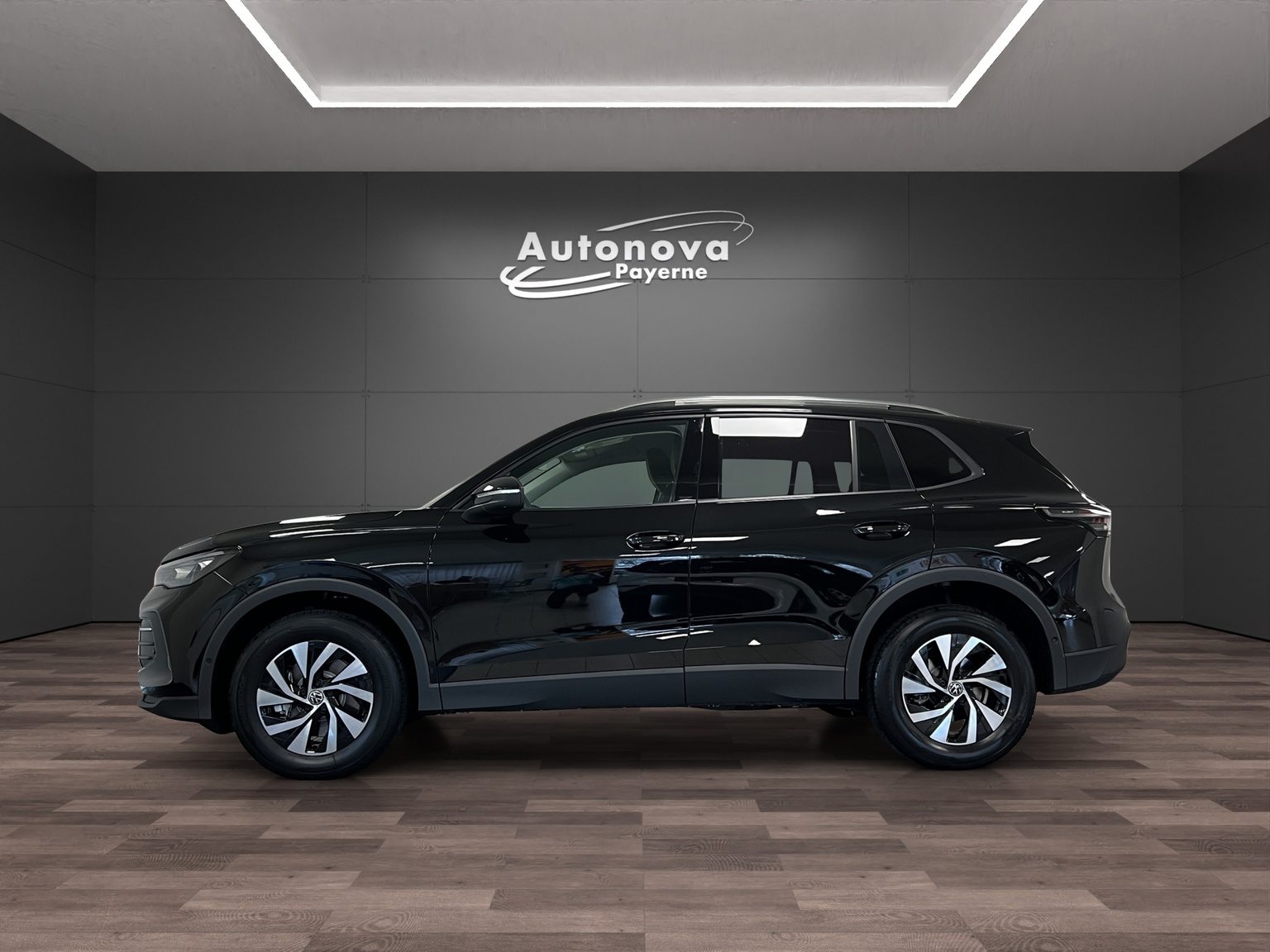VW Tiguan UNITED, Benzina, Auto nuove, Automatico - 3