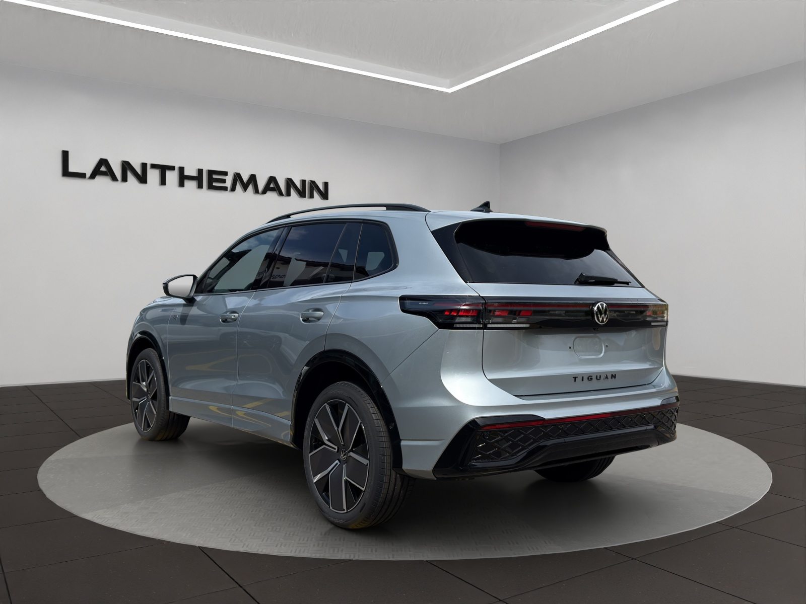 VW Tiguan R-Line, Essence, Voiture nouvelle, Automatique - 3