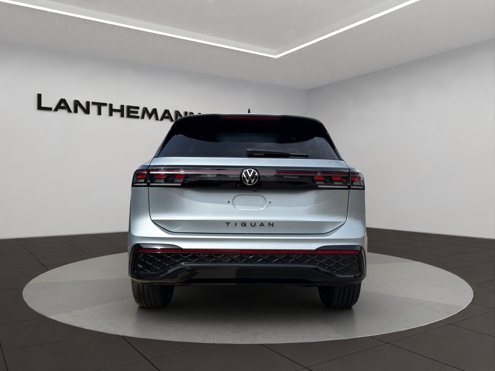 VW Tiguan R-Line, Essence, Voiture nouvelle, Automatique - 4