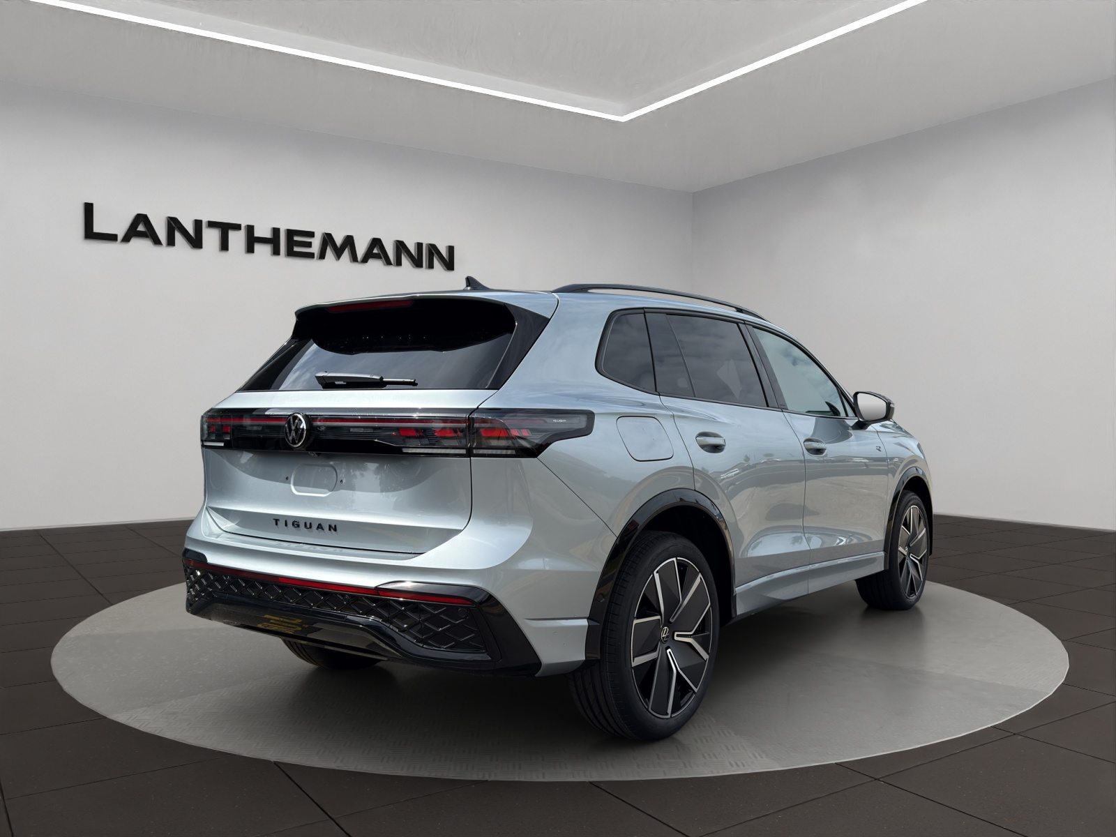 VW Tiguan R-Line, Essence, Voiture nouvelle, Automatique - 5