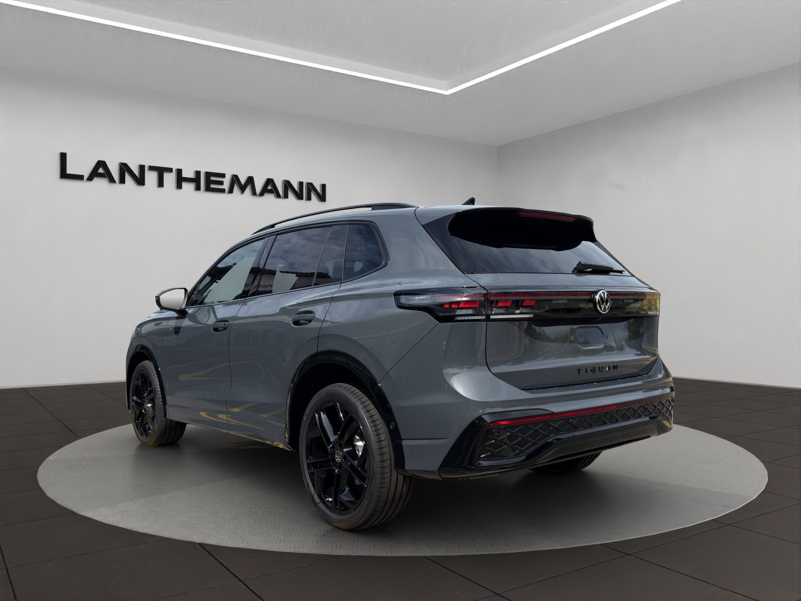 VW Tiguan R-Line UNITED, Benzin, Neuwagen, Automatik - 3
