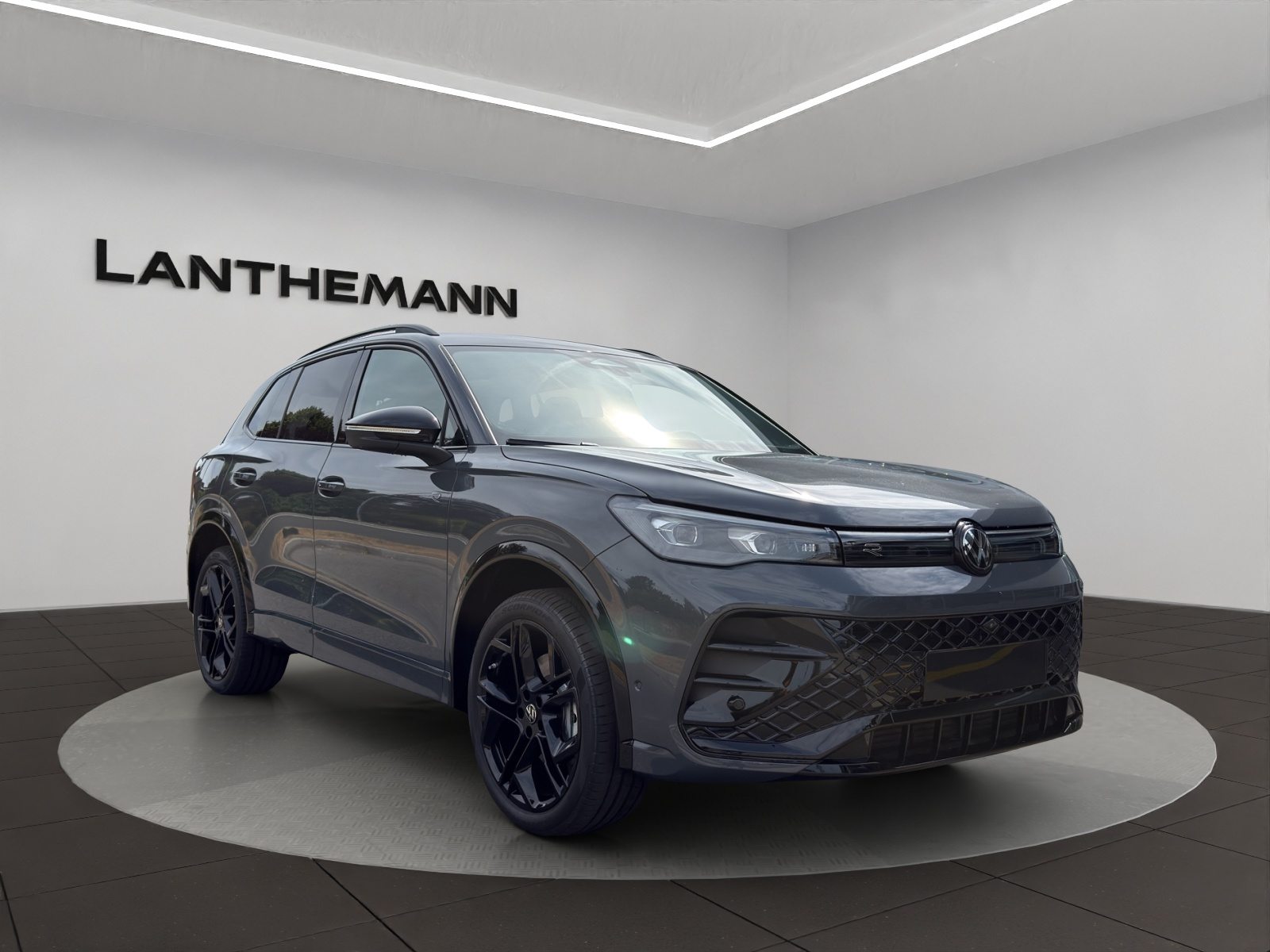 VW Tiguan R-Line UNITED, Benzin, Neuwagen, Automatik - 6