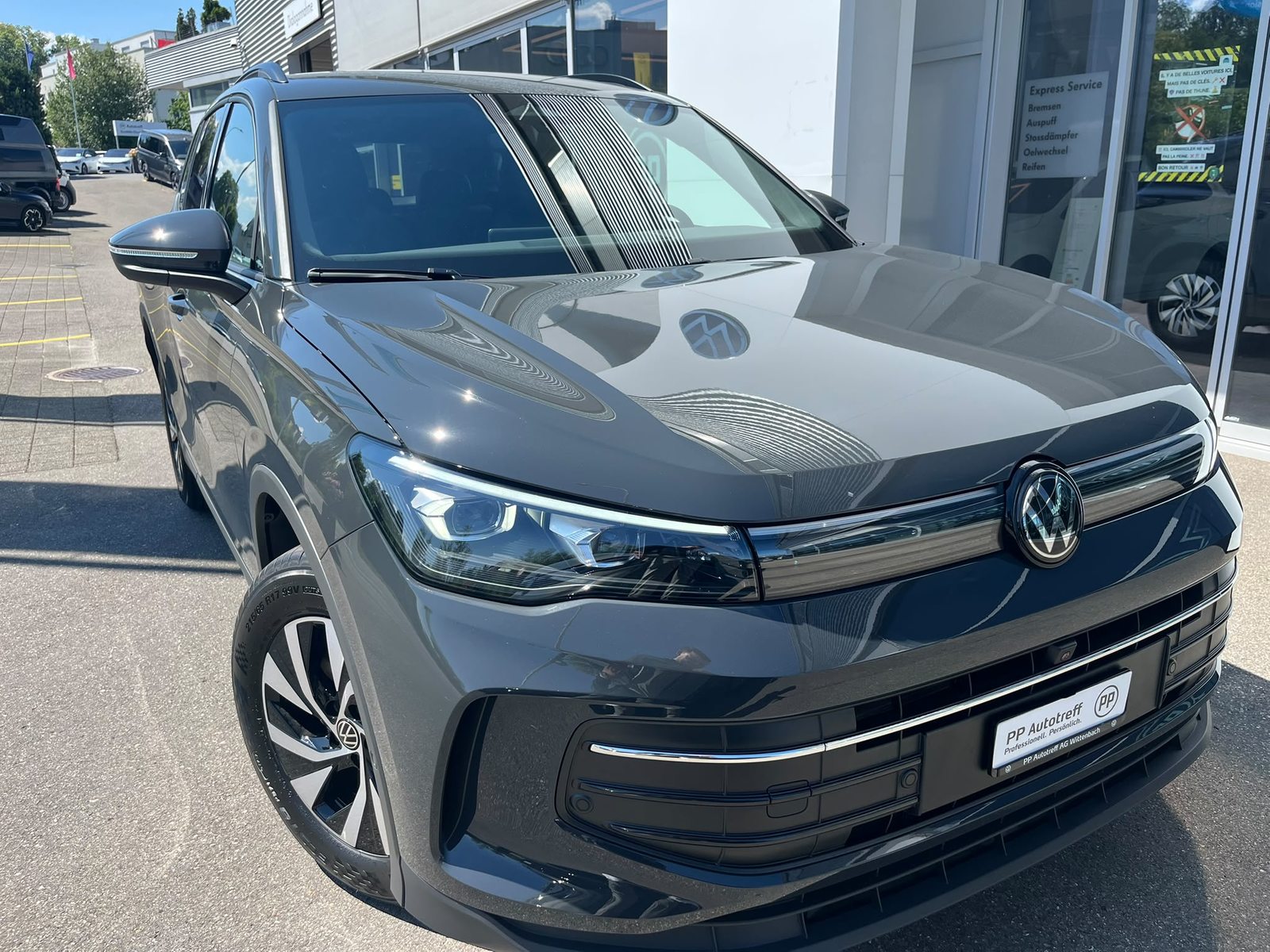 VW Tiguan Life UNITED, Benzin, Neuwagen, Automatik - 2