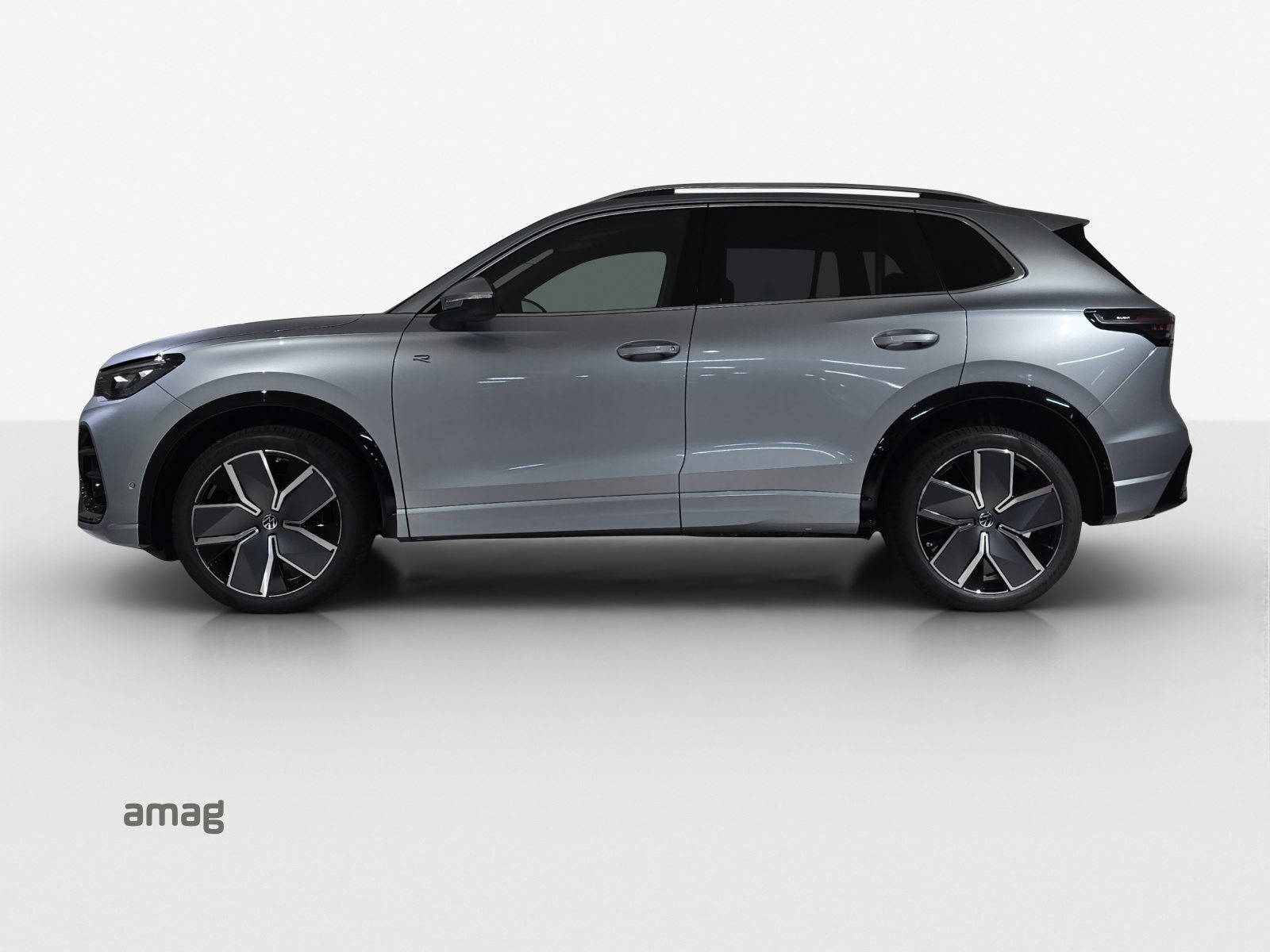 VW Tiguan R-Line UNITED, Petrol, New car, Automatic - 2
